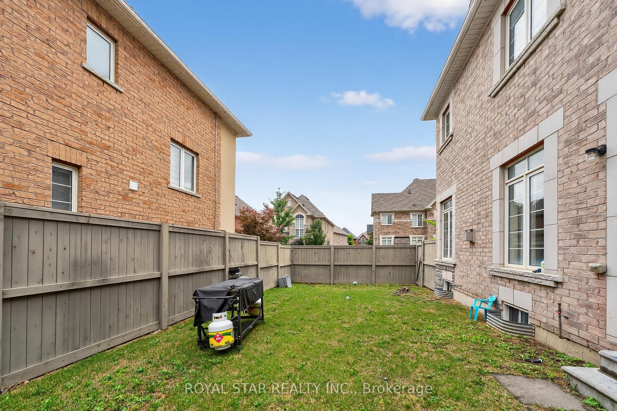61 Aldersgate Drive Property Photo 49