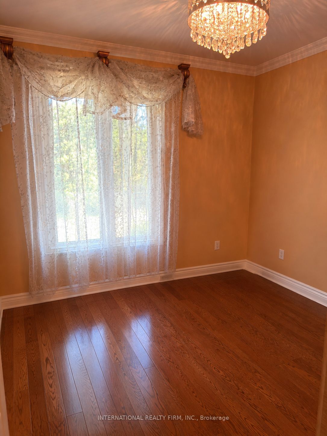 2910 Oka Road Property Photo 5