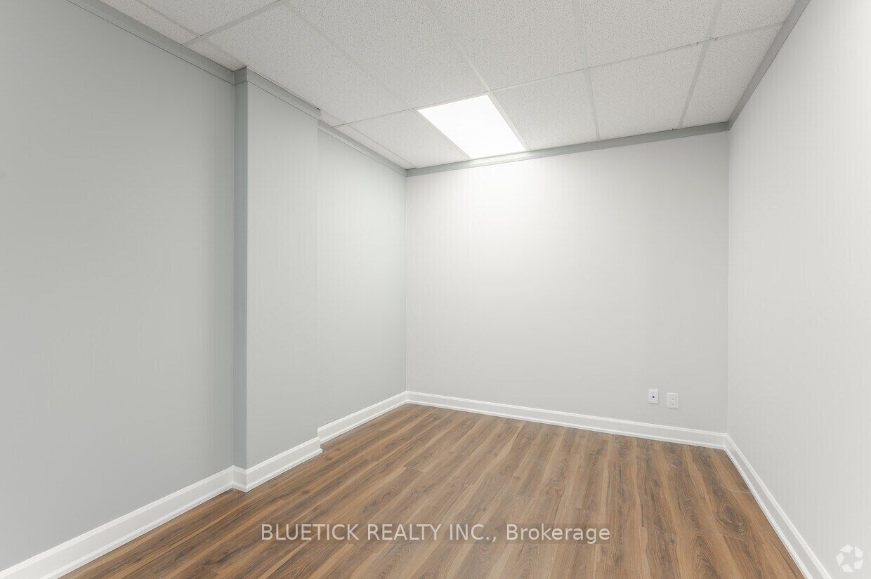 710 Dorval Drive 600-2 Property Photo 18