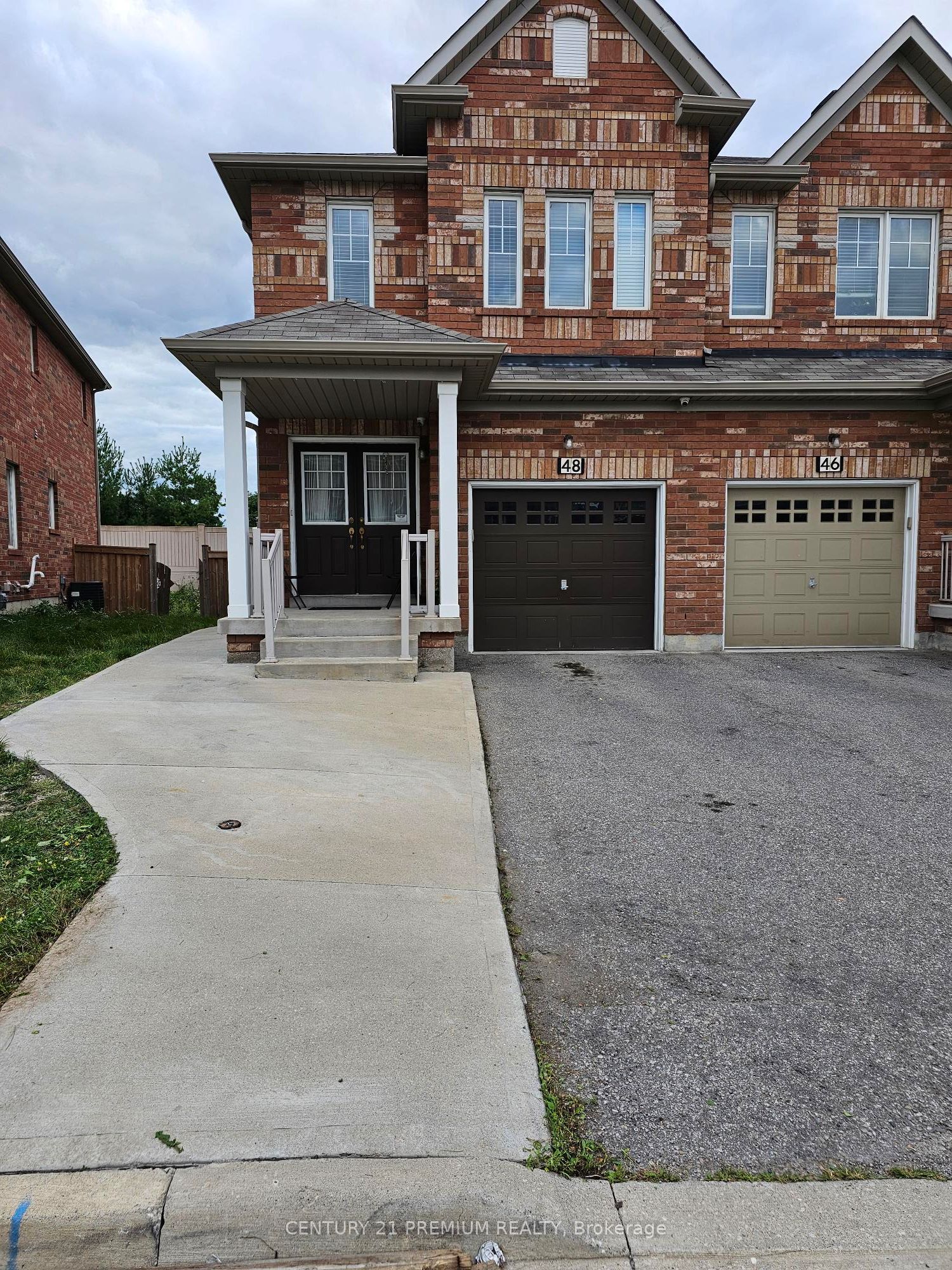 48 Gulfbrook Circle MAIN Property Photo 1