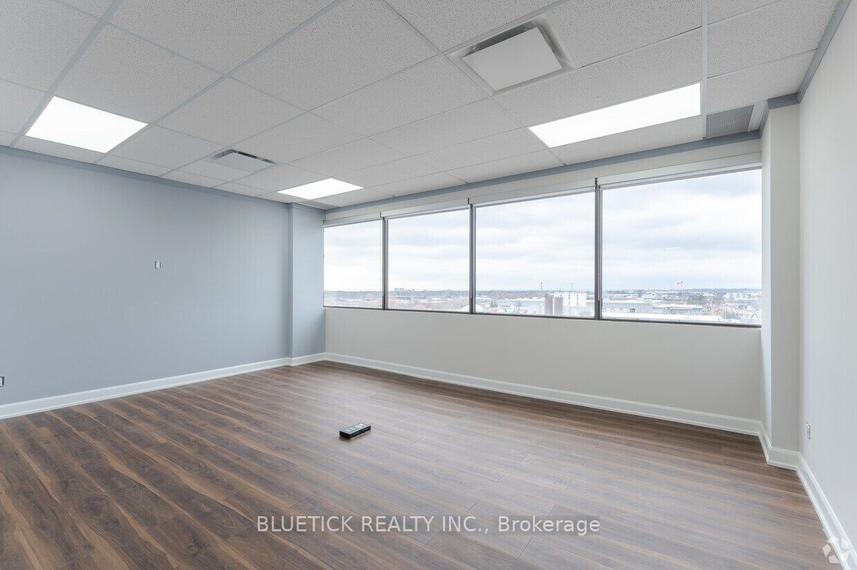710 Dorval Drive 600-31 Property Photo 14