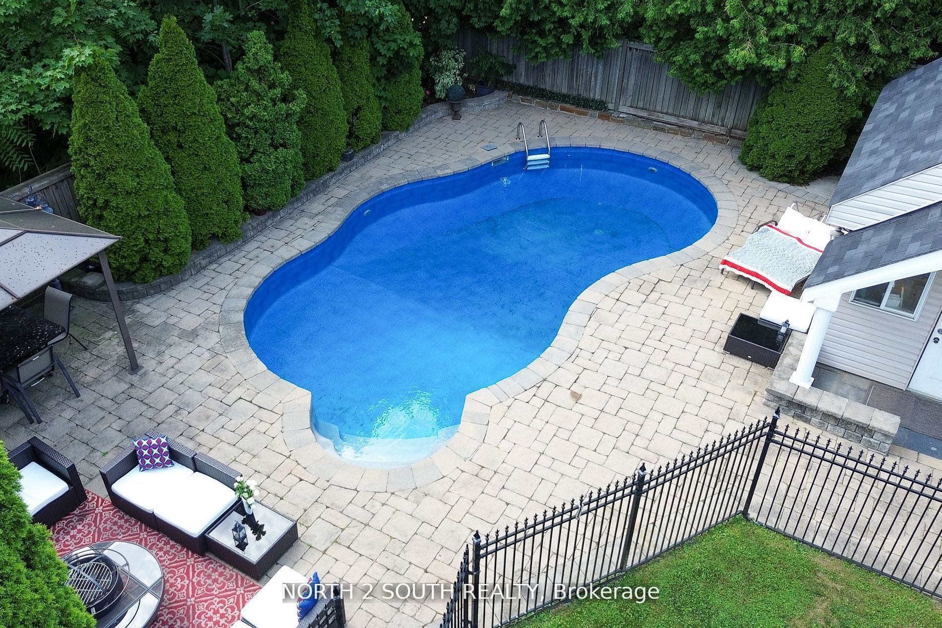 339 Burnhamthorpe Road Property Photo 48