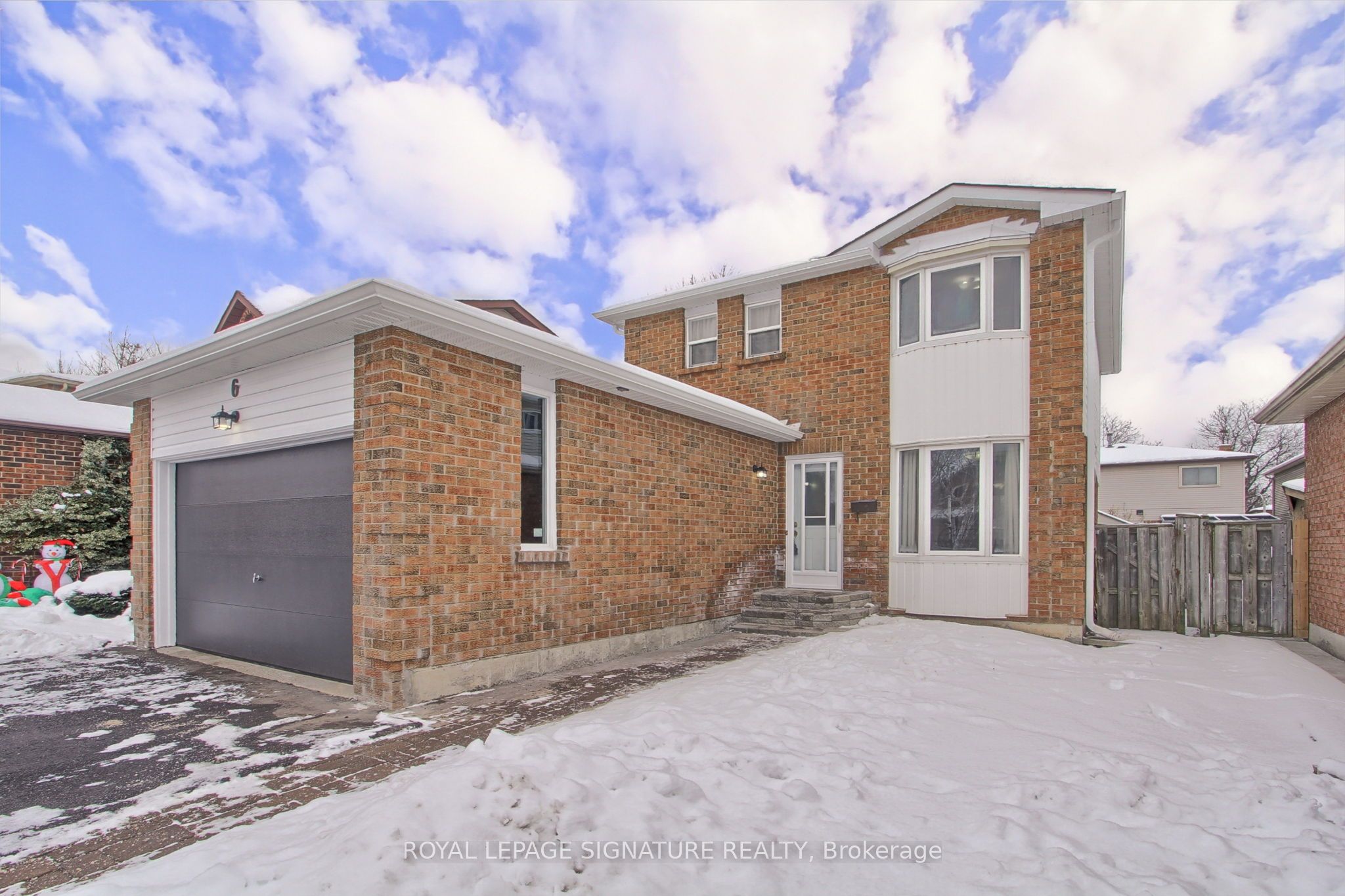 6 Driftwood Cres Property Photo 1