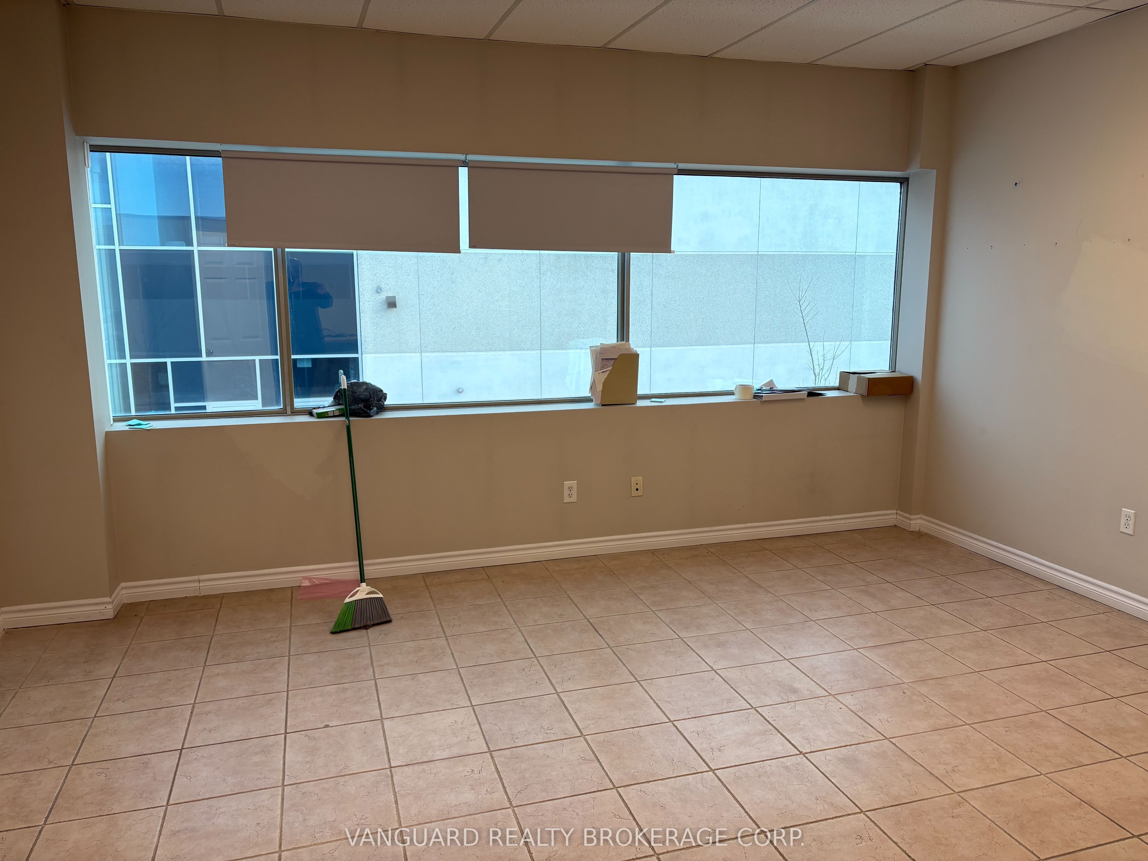 101 Simona Dr Property Photo 3