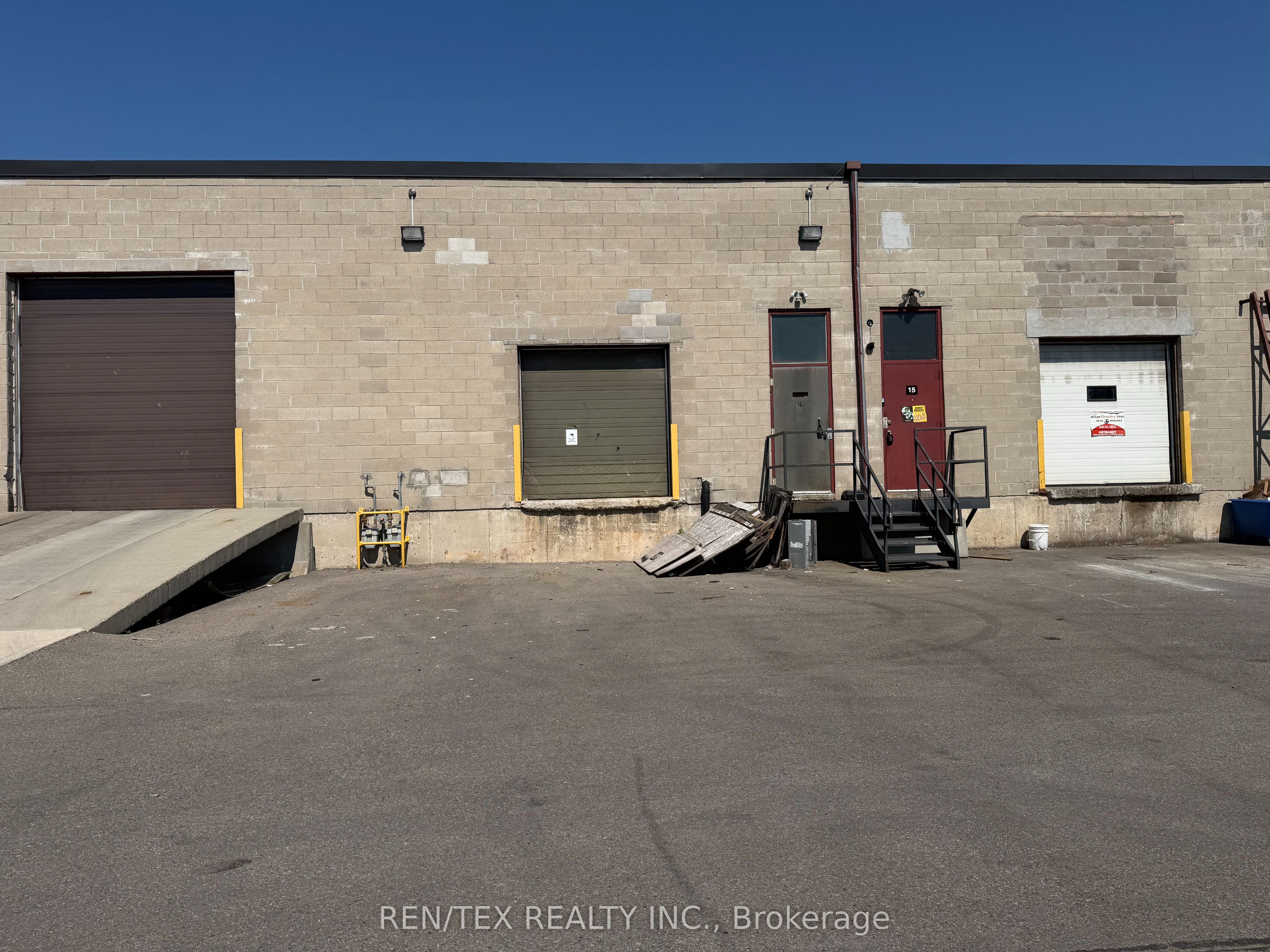 2364 Haines Rd Property Photo 2