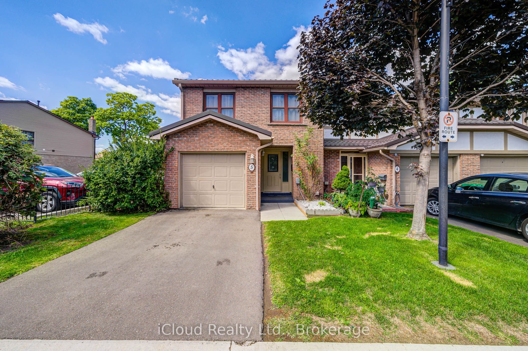 5 Gloucester Pl Property Photo 1