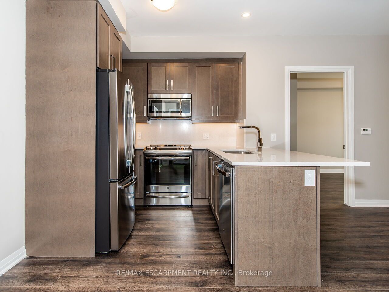 1105 Leger Way Property Photo 12