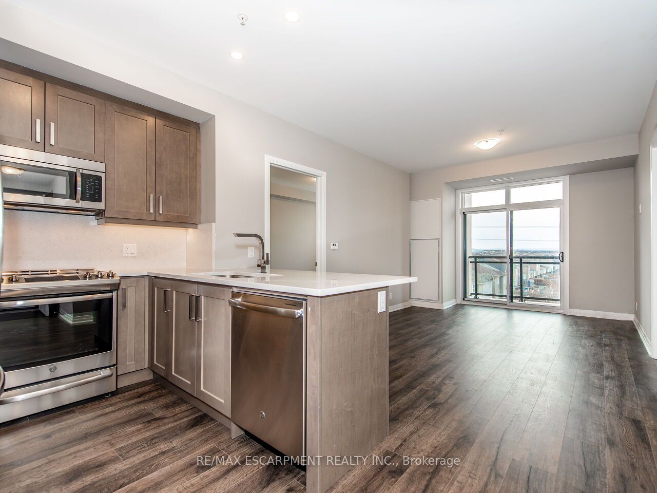 1105 Leger Way Property Photo 13