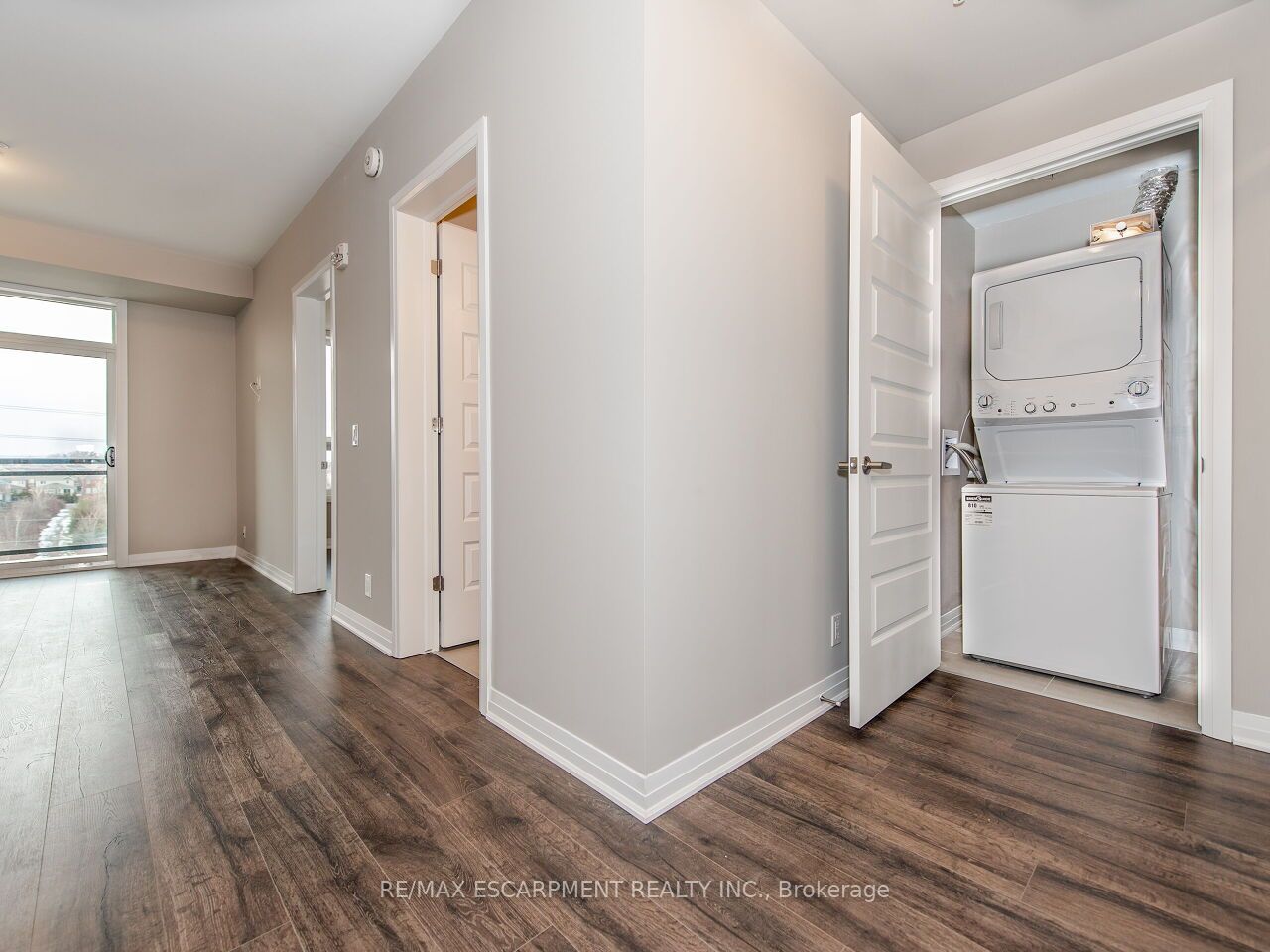 1105 Leger Way Property Photo 24