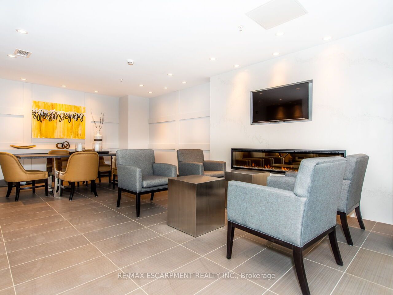1105 Leger Way Property Photo 32