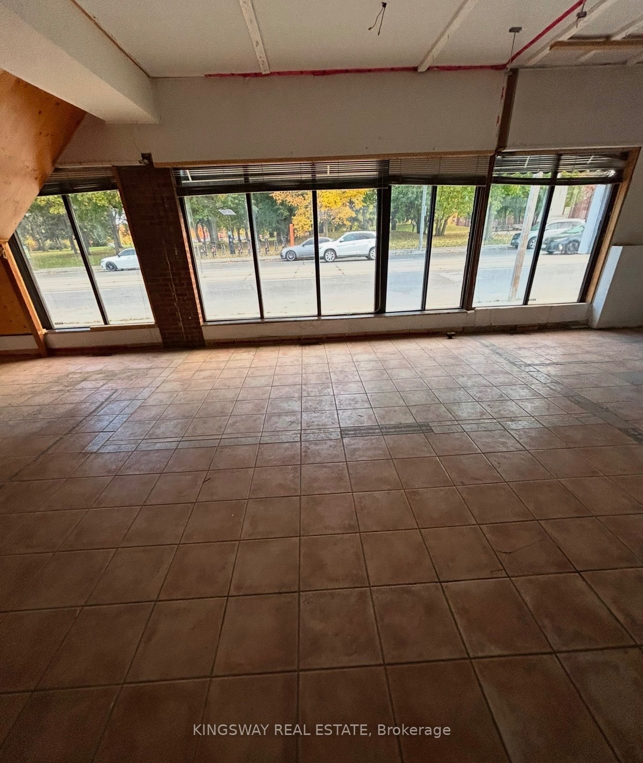 3140 Lake Shore Boulevard W