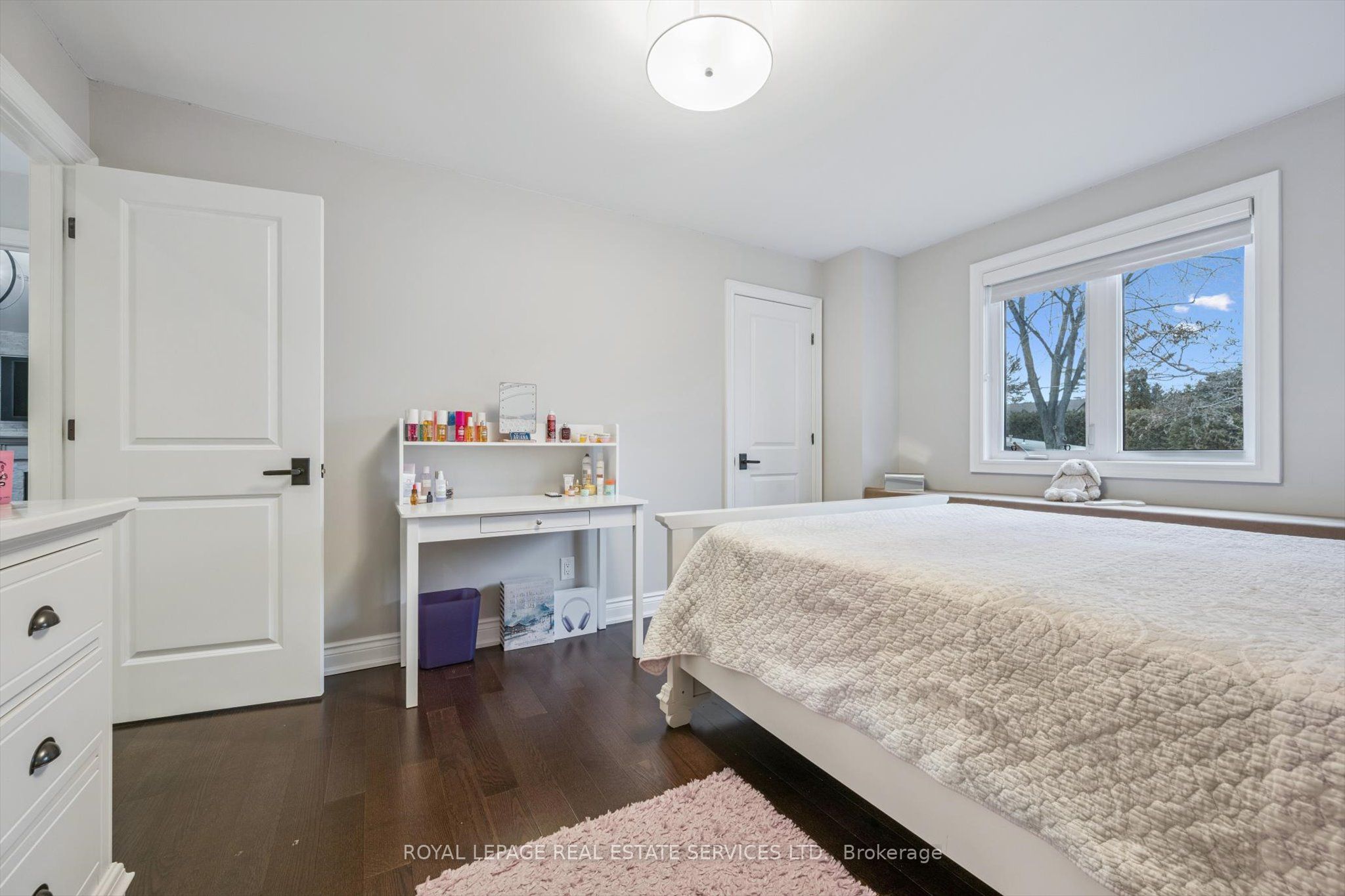 1302 Hillview Cres Property Photo 27