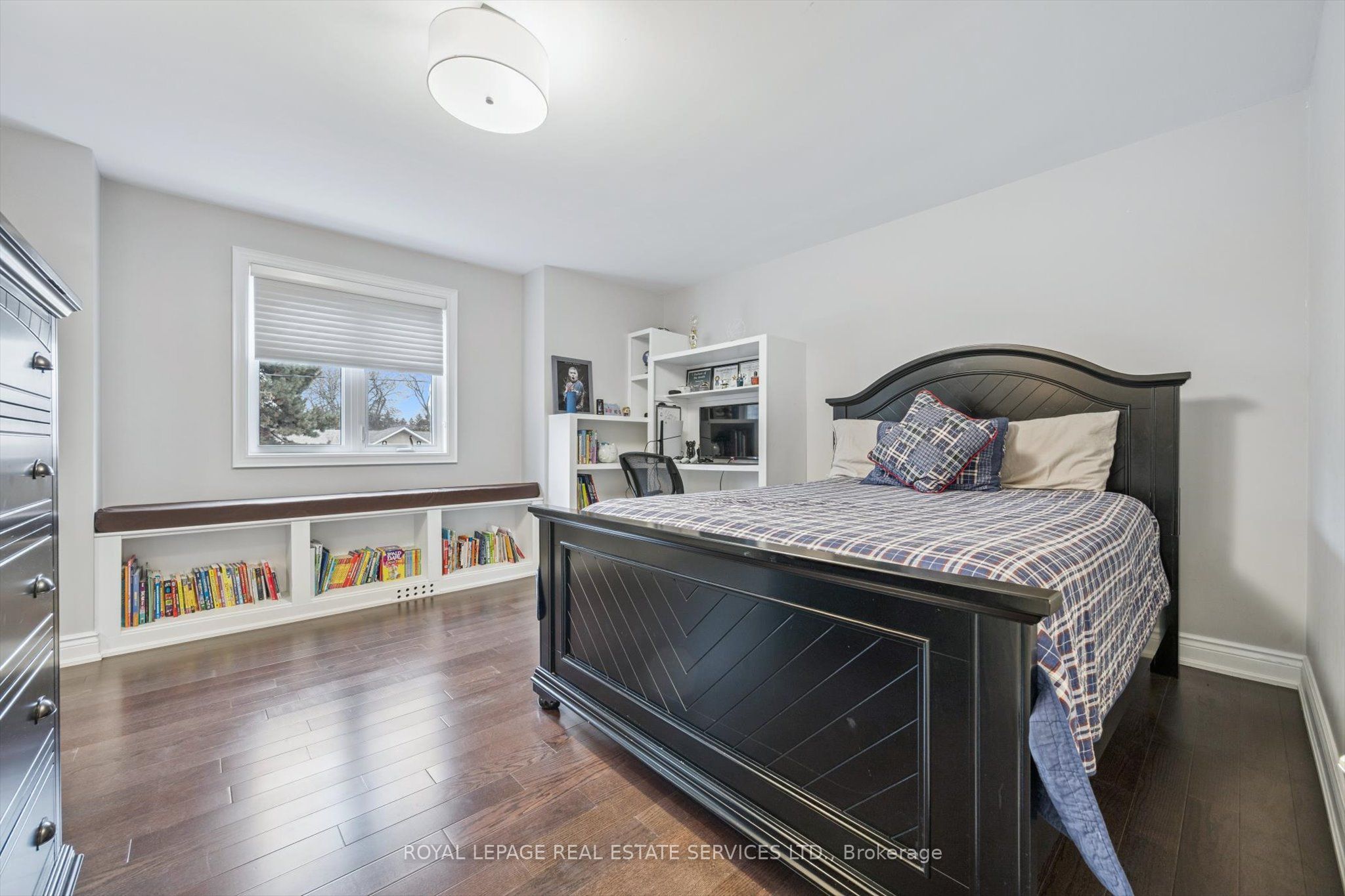 1302 Hillview Cres Property Photo 28