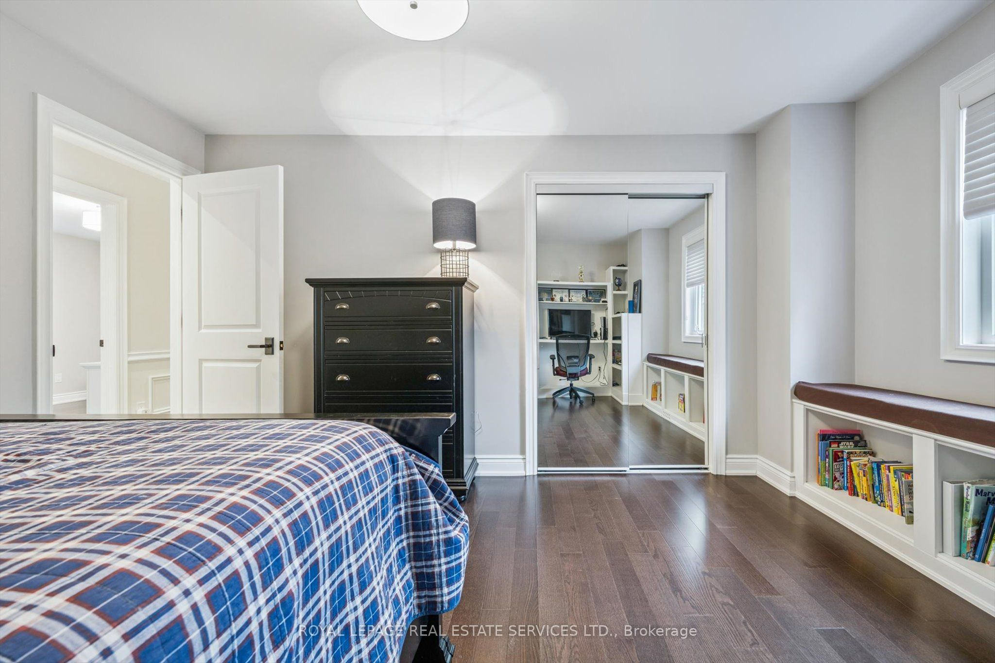 1302 Hillview Cres Property Photo 29