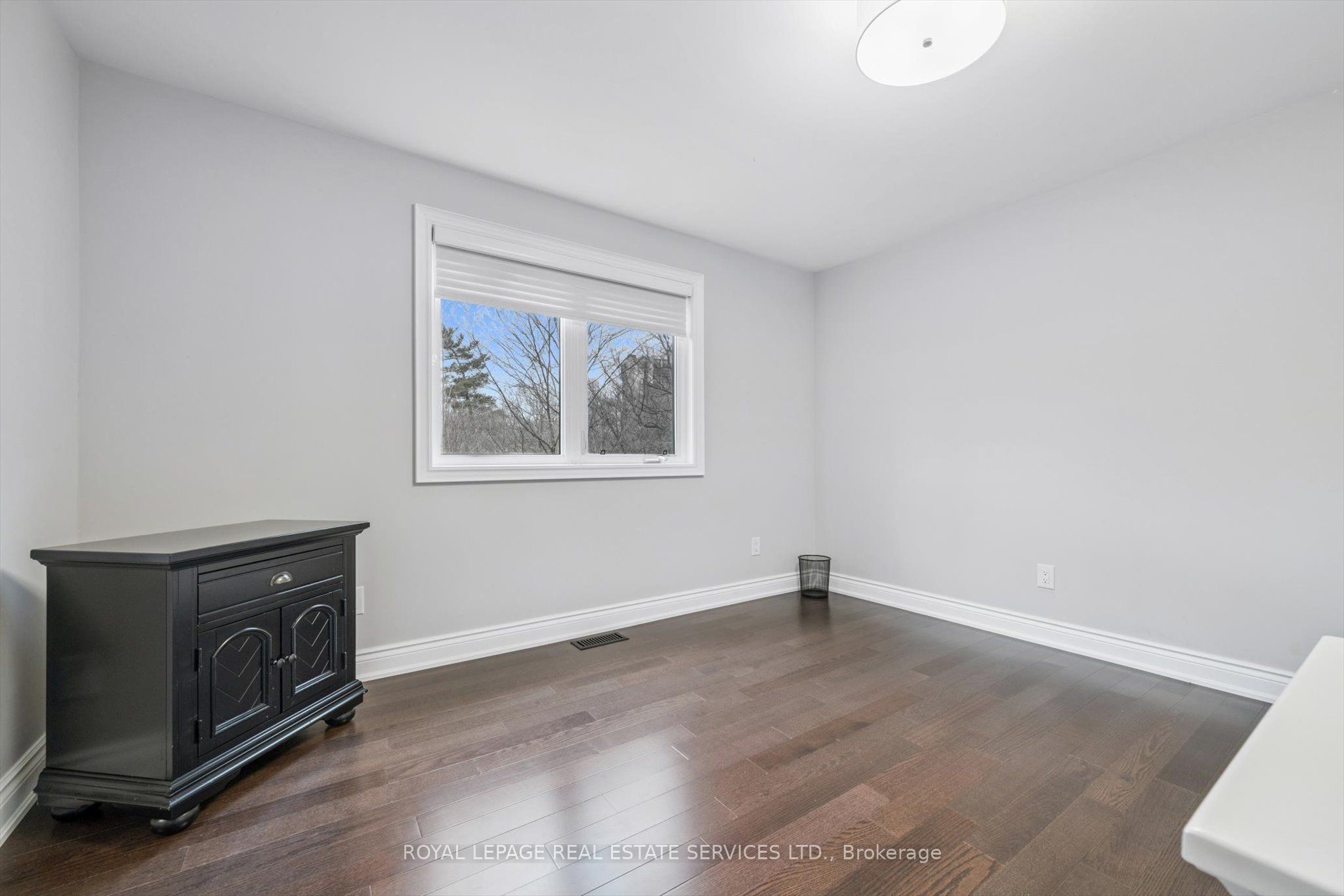 1302 Hillview Cres Property Photo 30