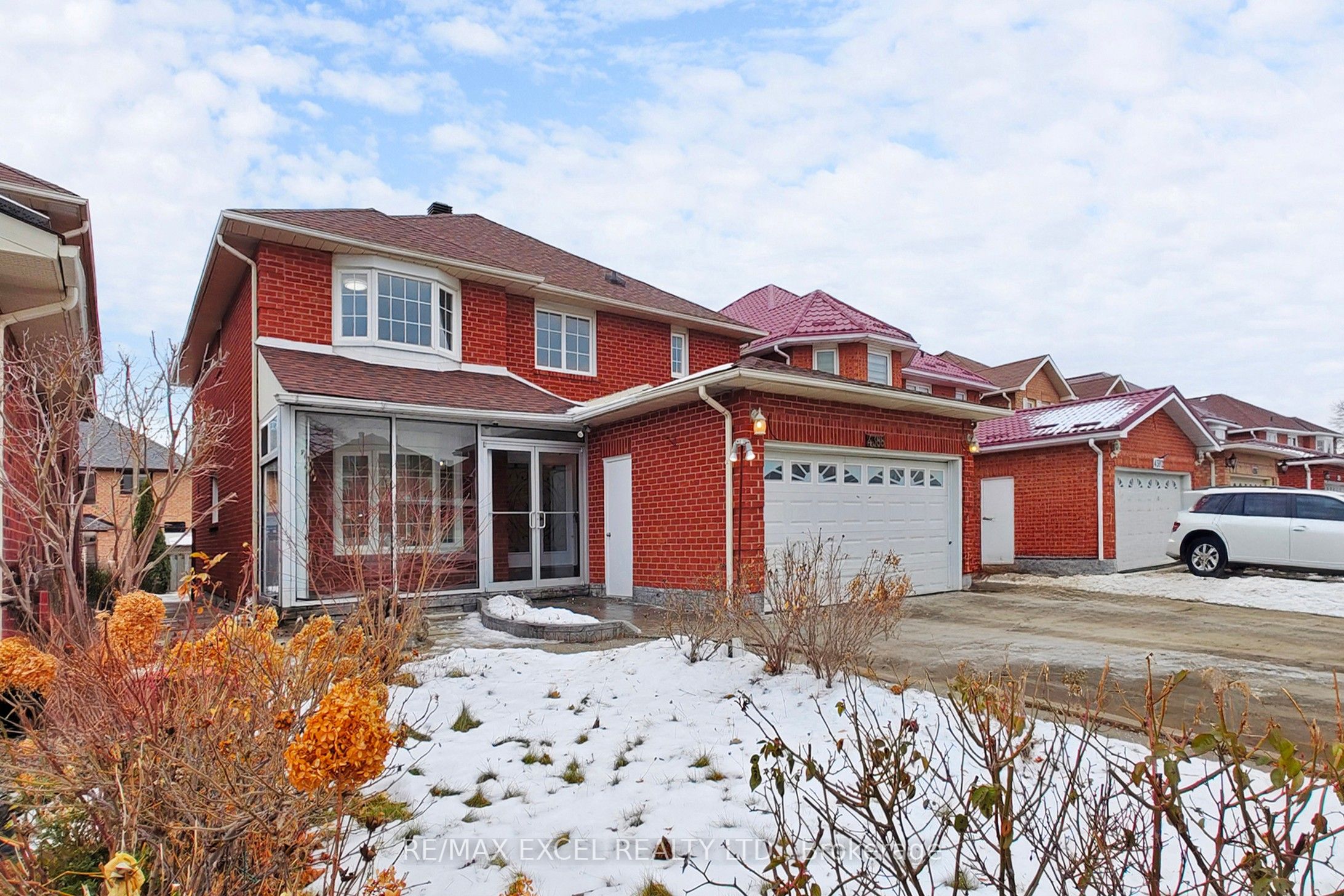 4388 Guildwood Way Property Photo 1
