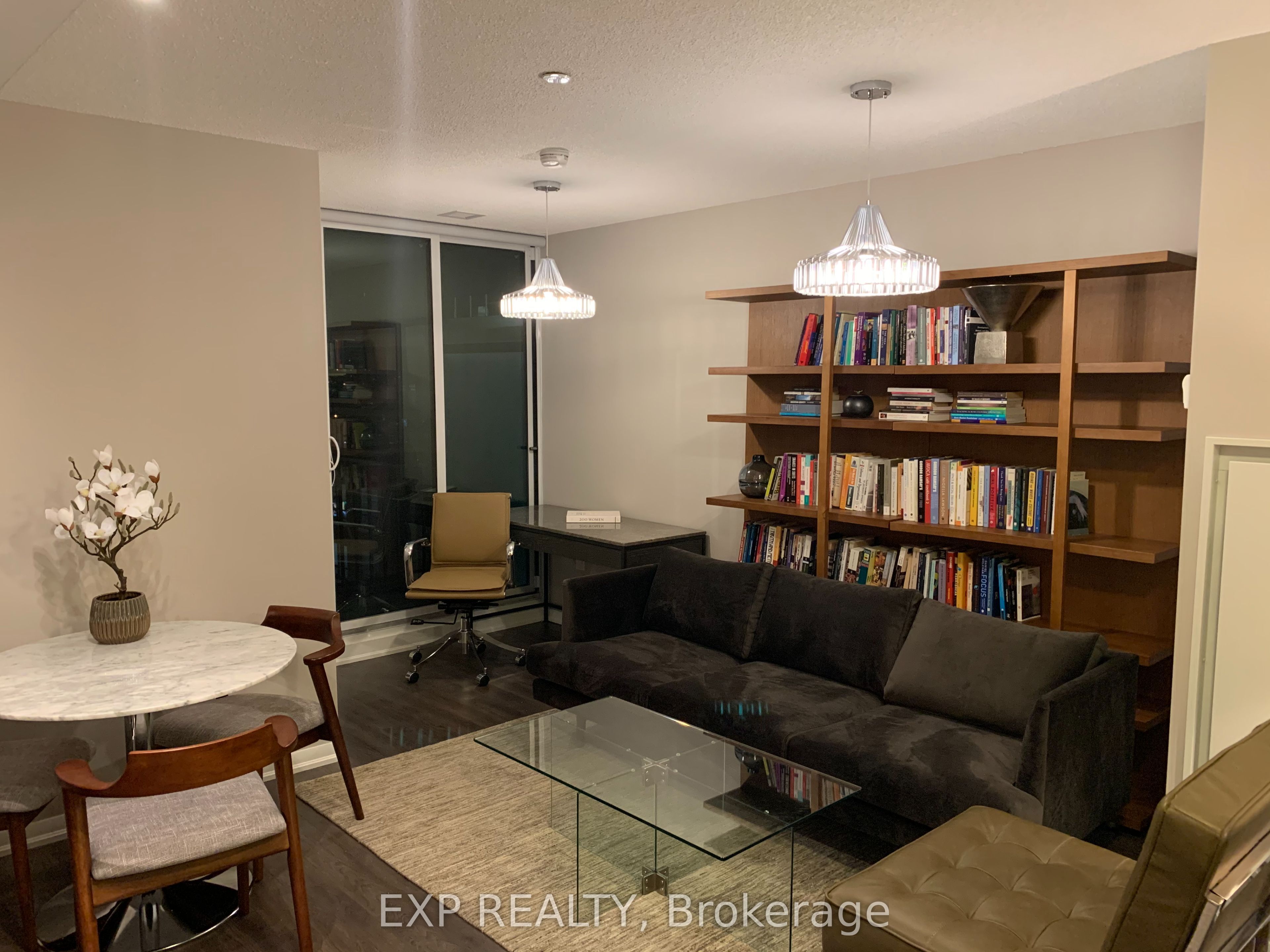 3091 Dufferin Street 812 Property Photo 1