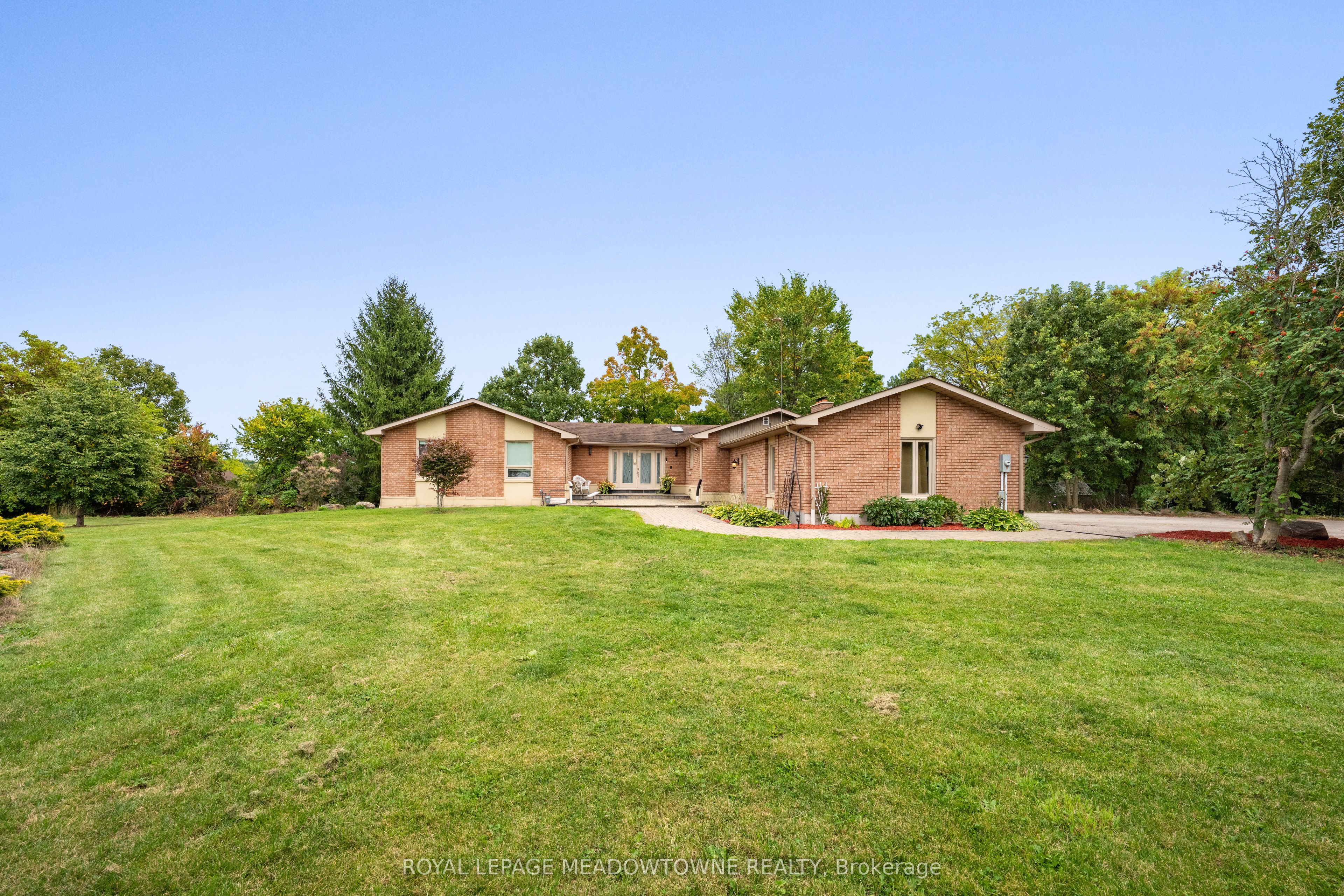 1 Cassidy Ln