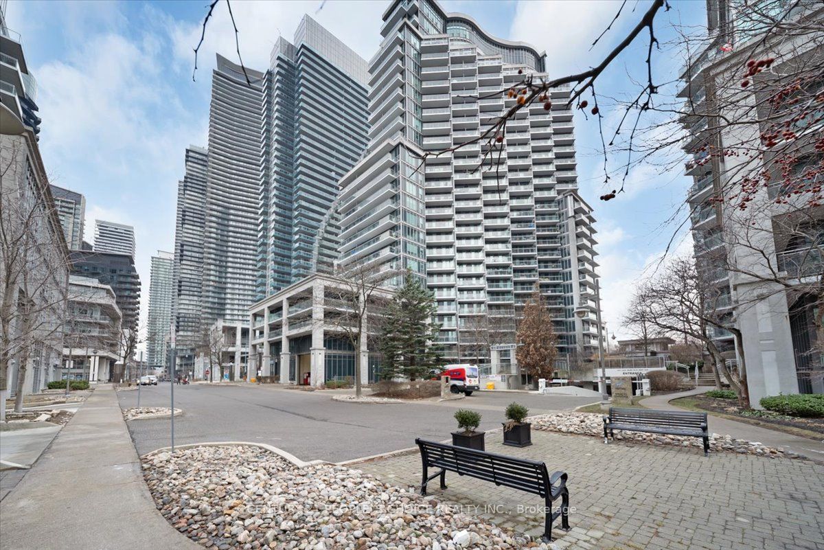 2121 Lake Shore Boulevard W 1504