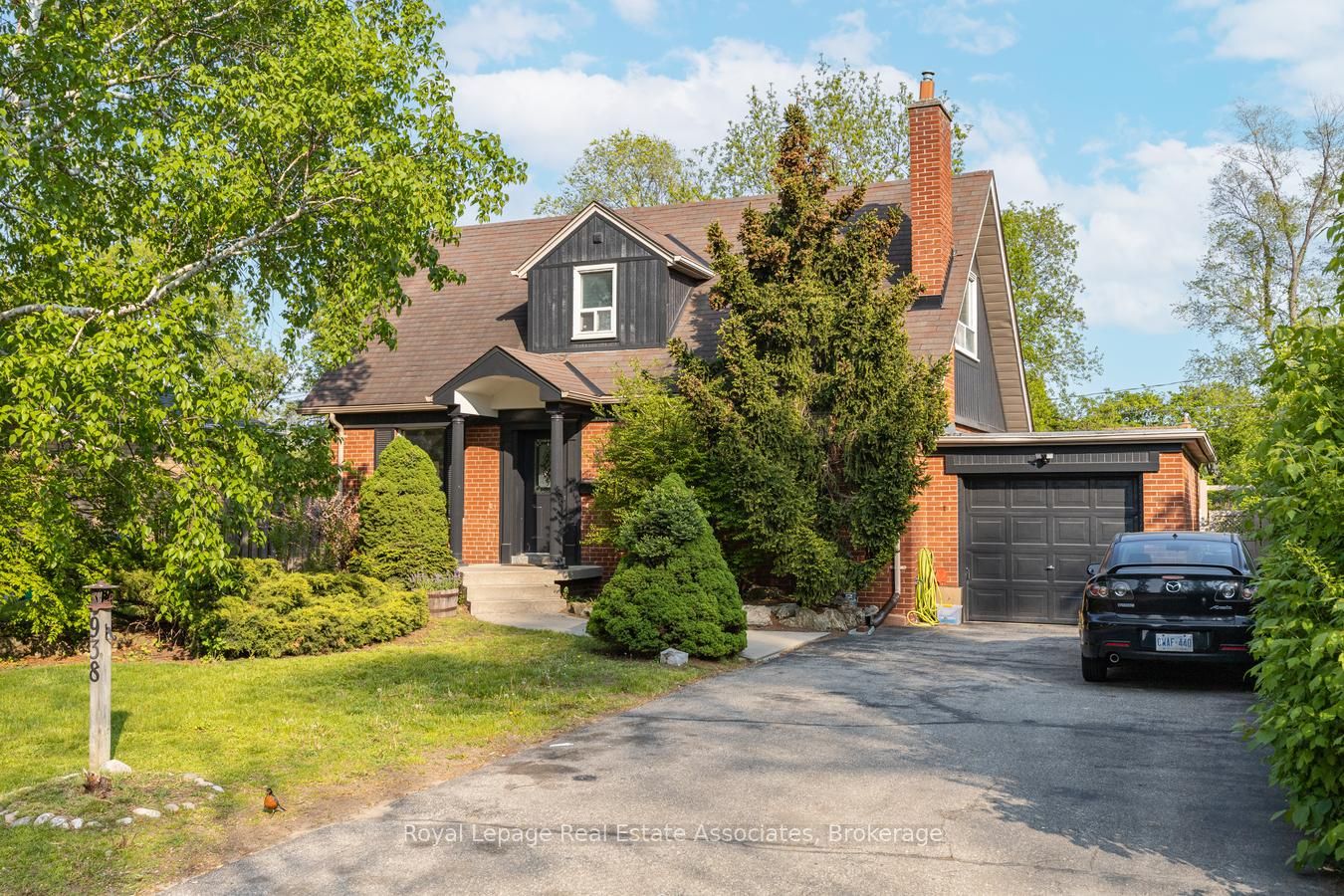 938 Henley Rd Property Photo 1