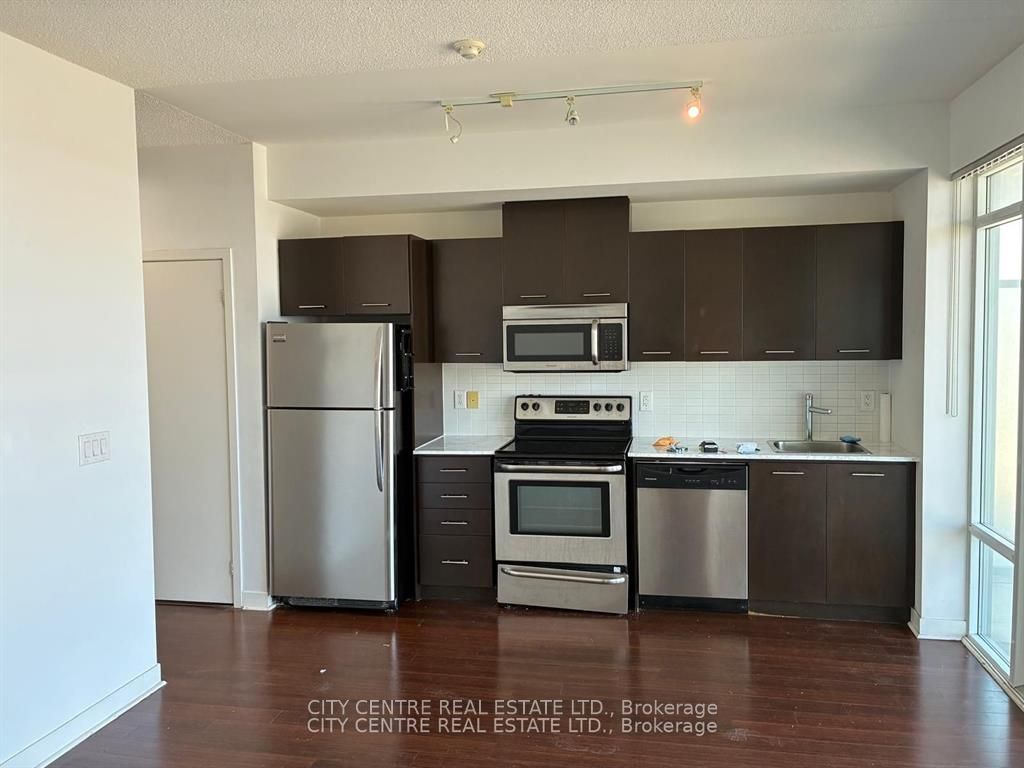 360 Square 1st Dr Property Photo 1