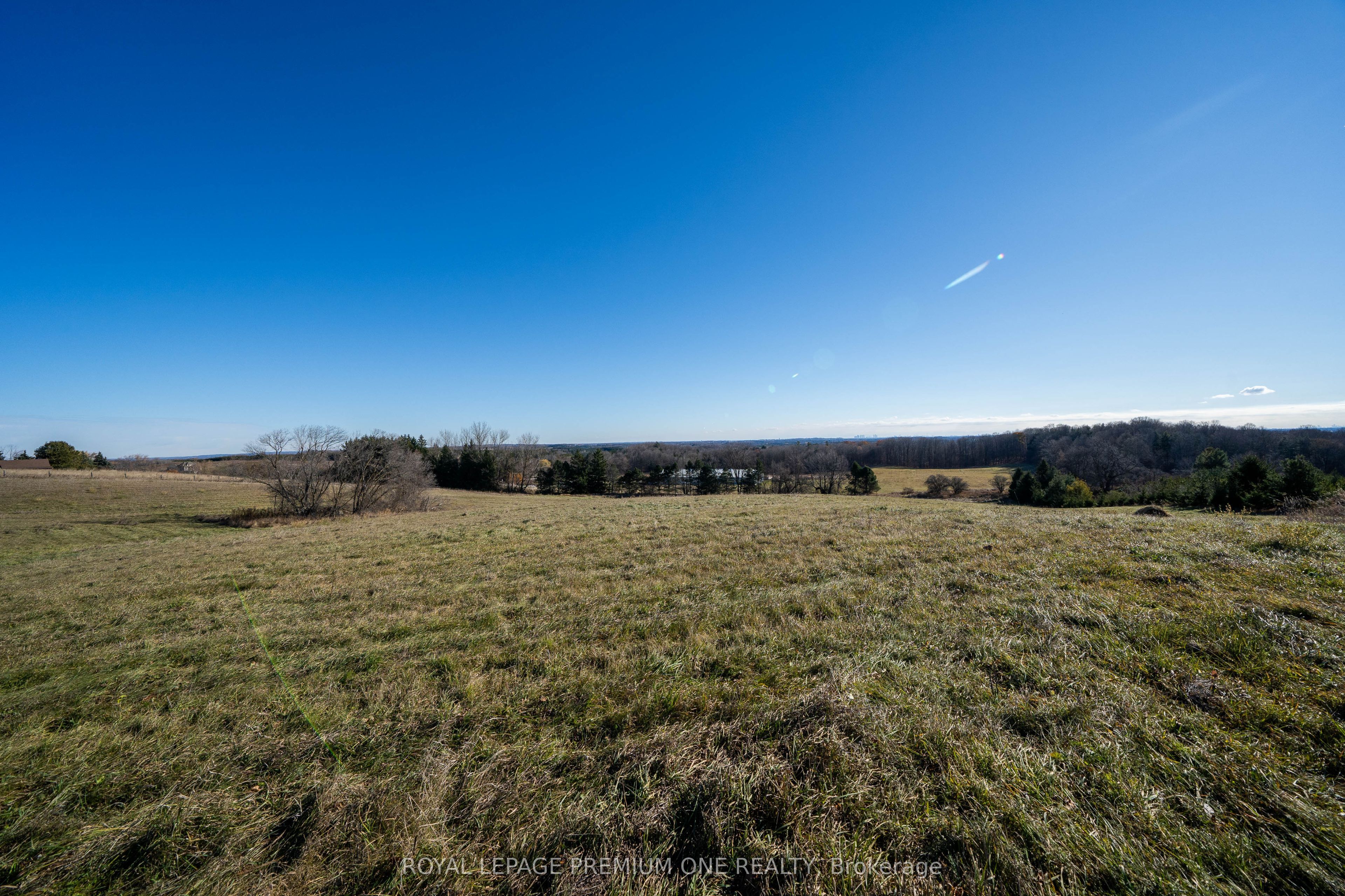 10375 Old Church Rd Property Photo 15