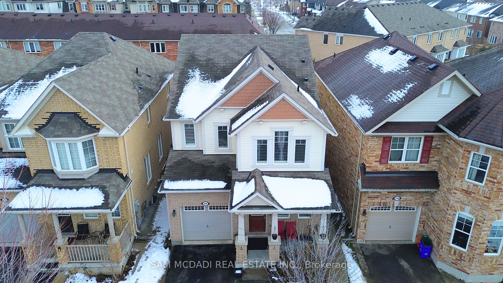 266 Cedric Terrace (LOWER) Property Photo 1