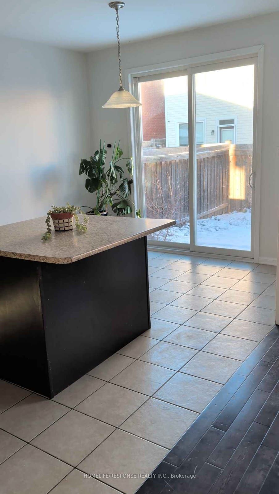 1059 Savoline Blvd Property Photo 4