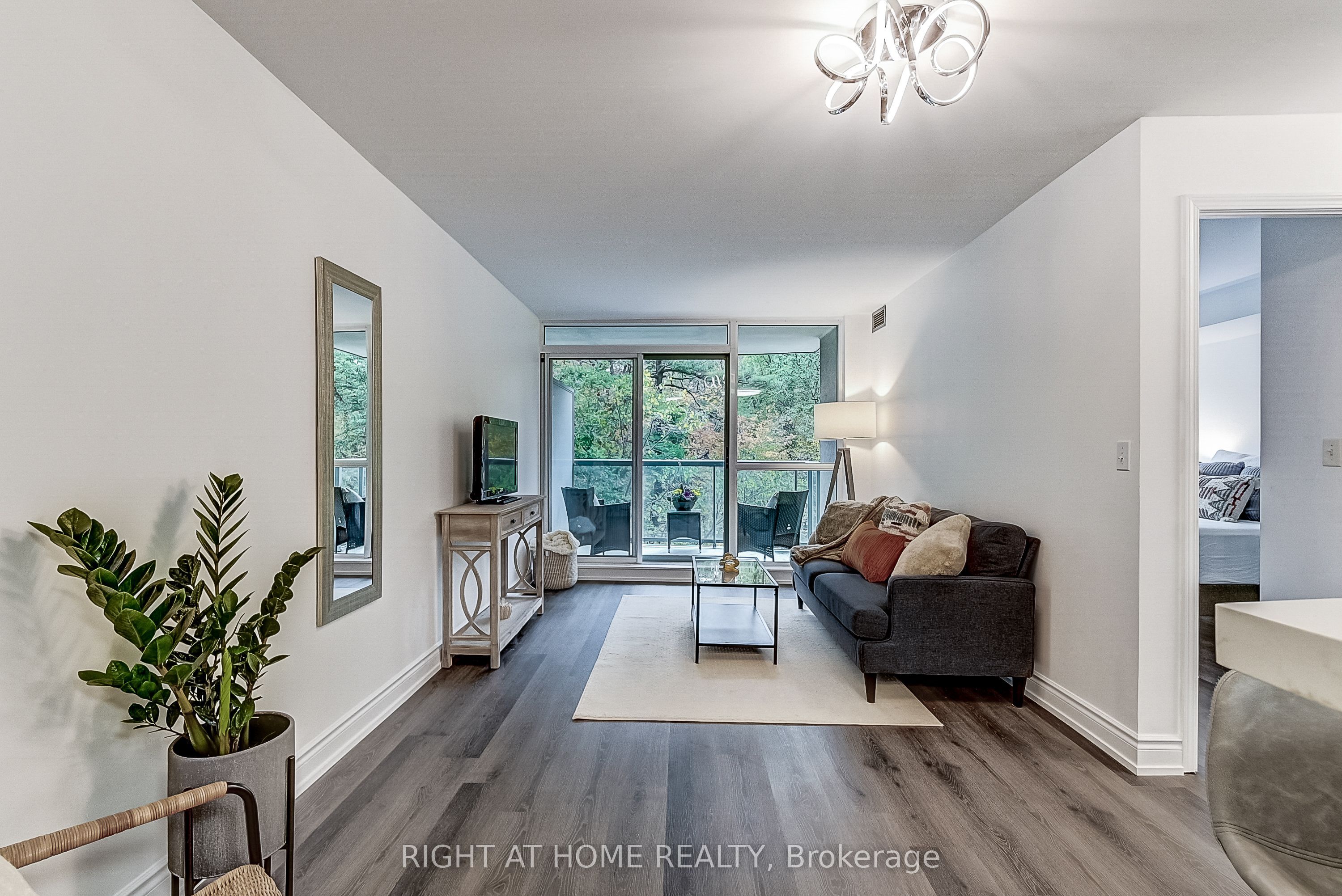 2565 Erin Centre Boulevard 508 Property Photo 1