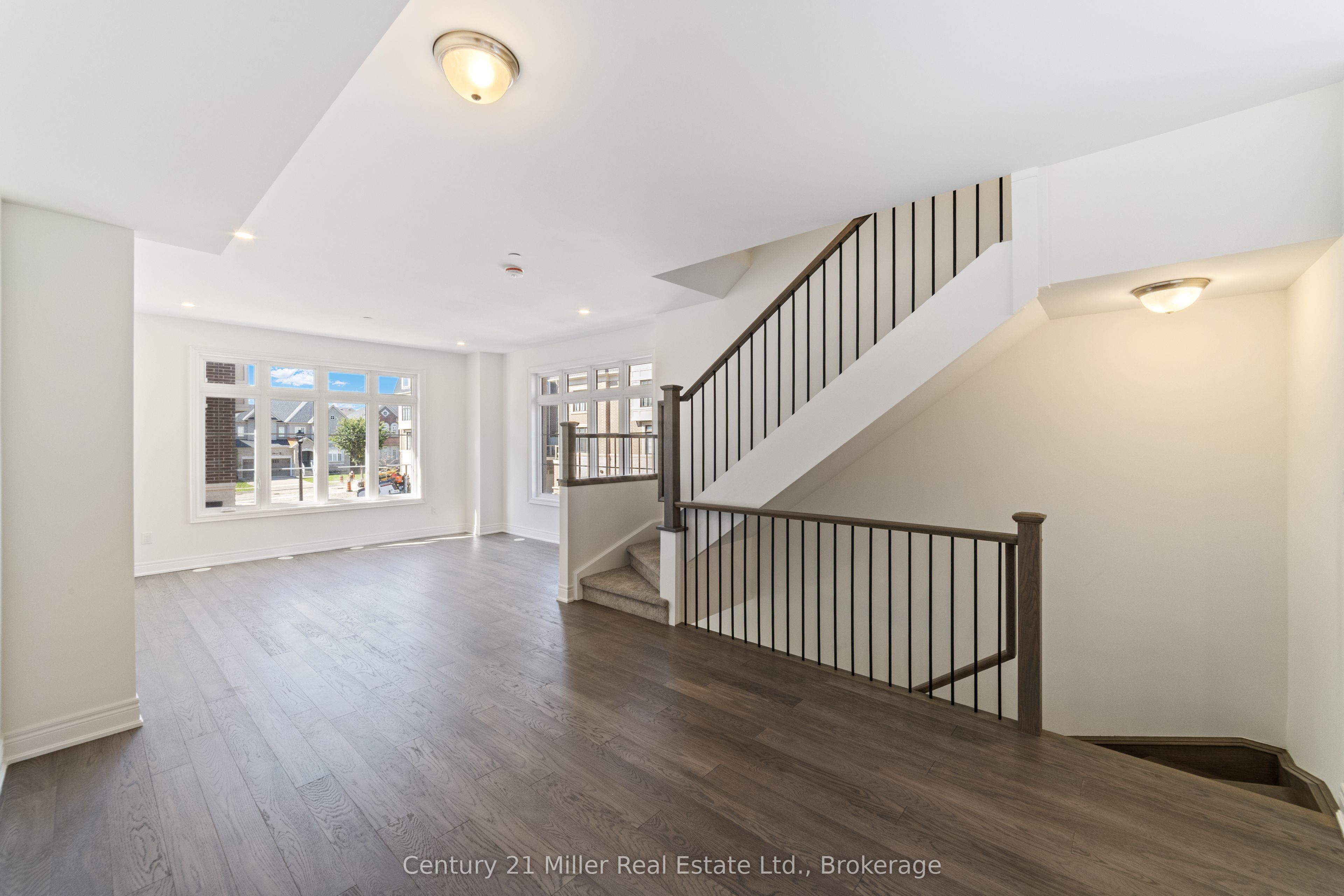 260 Melody Common 36 Property Photo 6