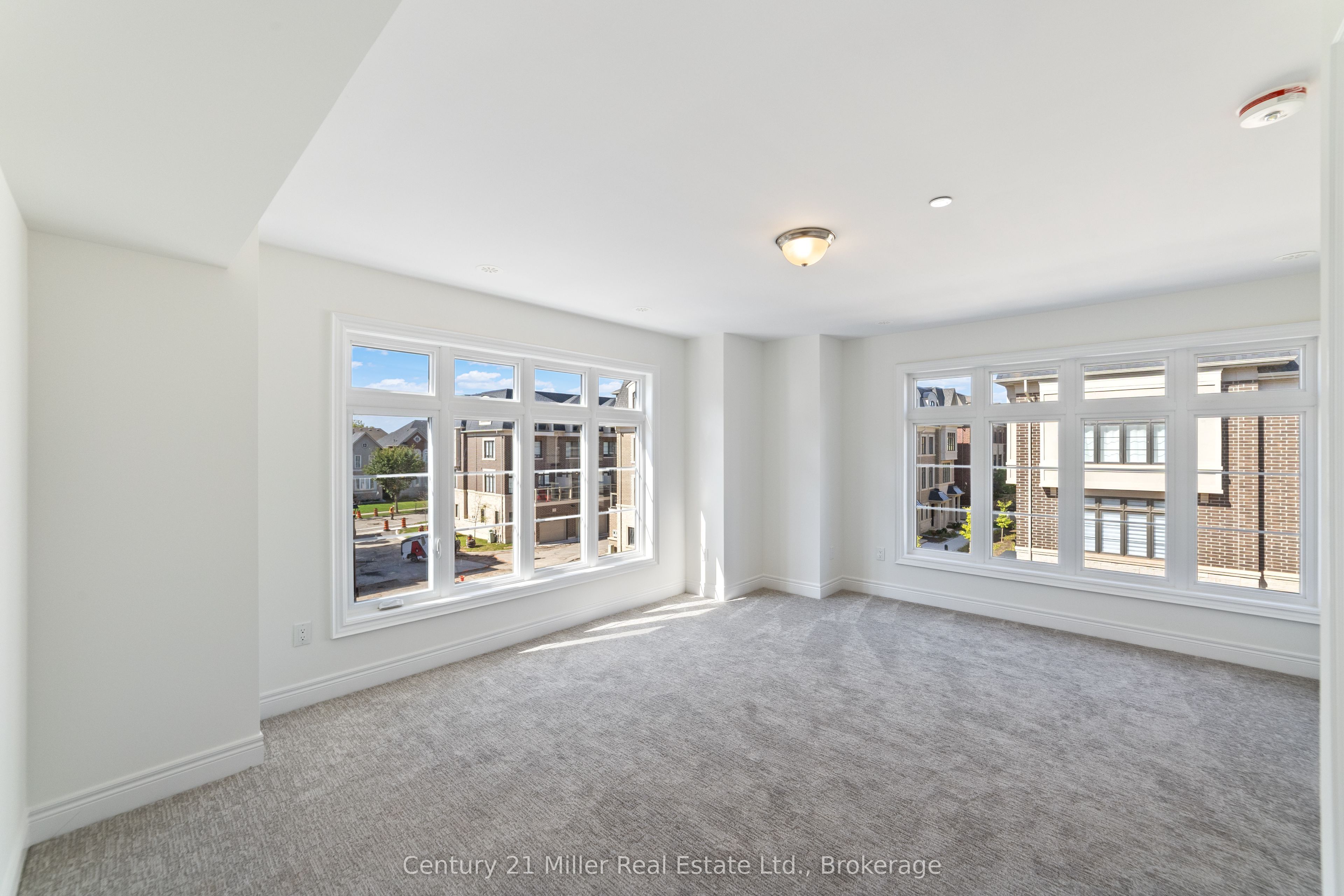 260 Melody Common 36 Property Photo 14