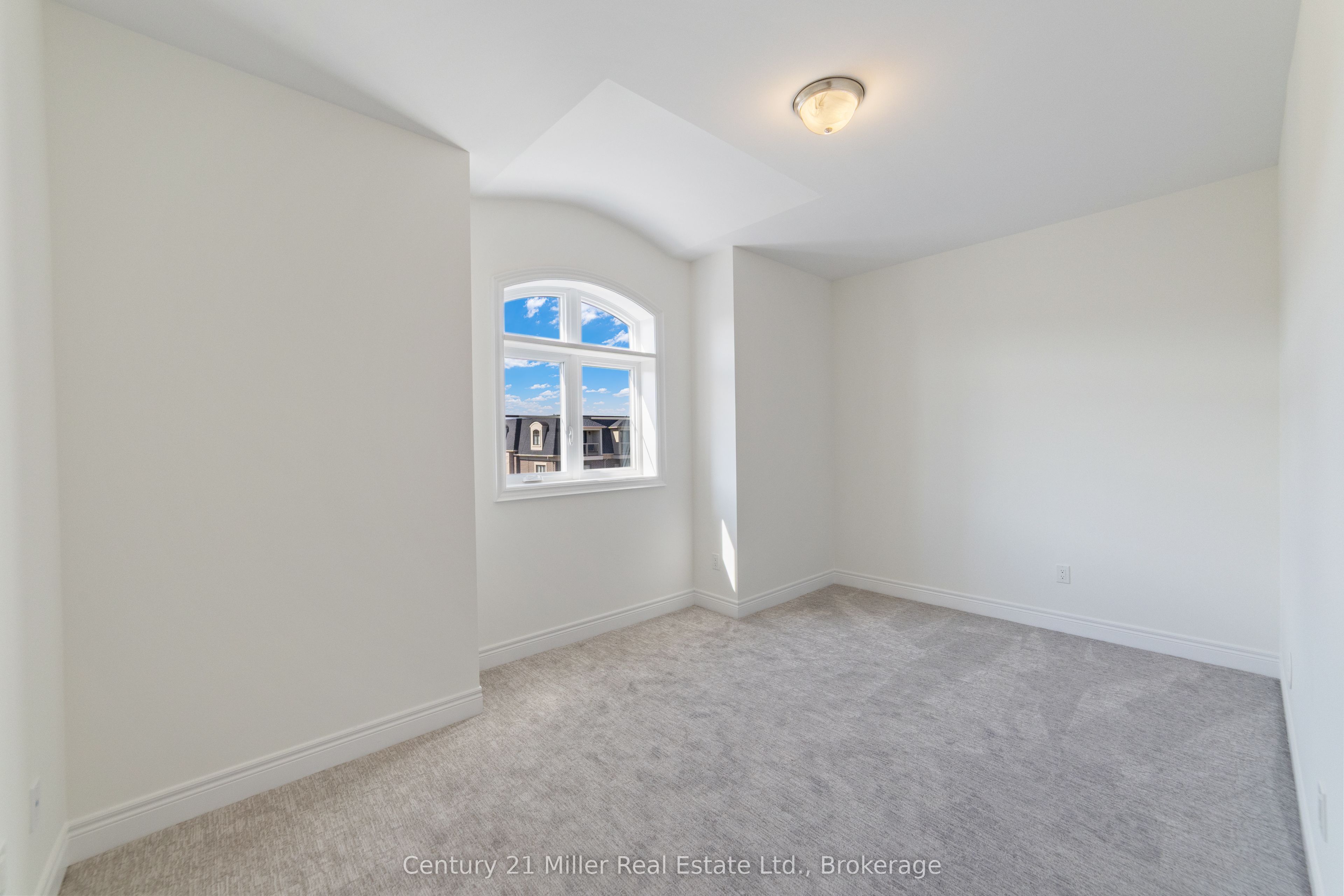 260 Melody Common 36 Property Photo 28