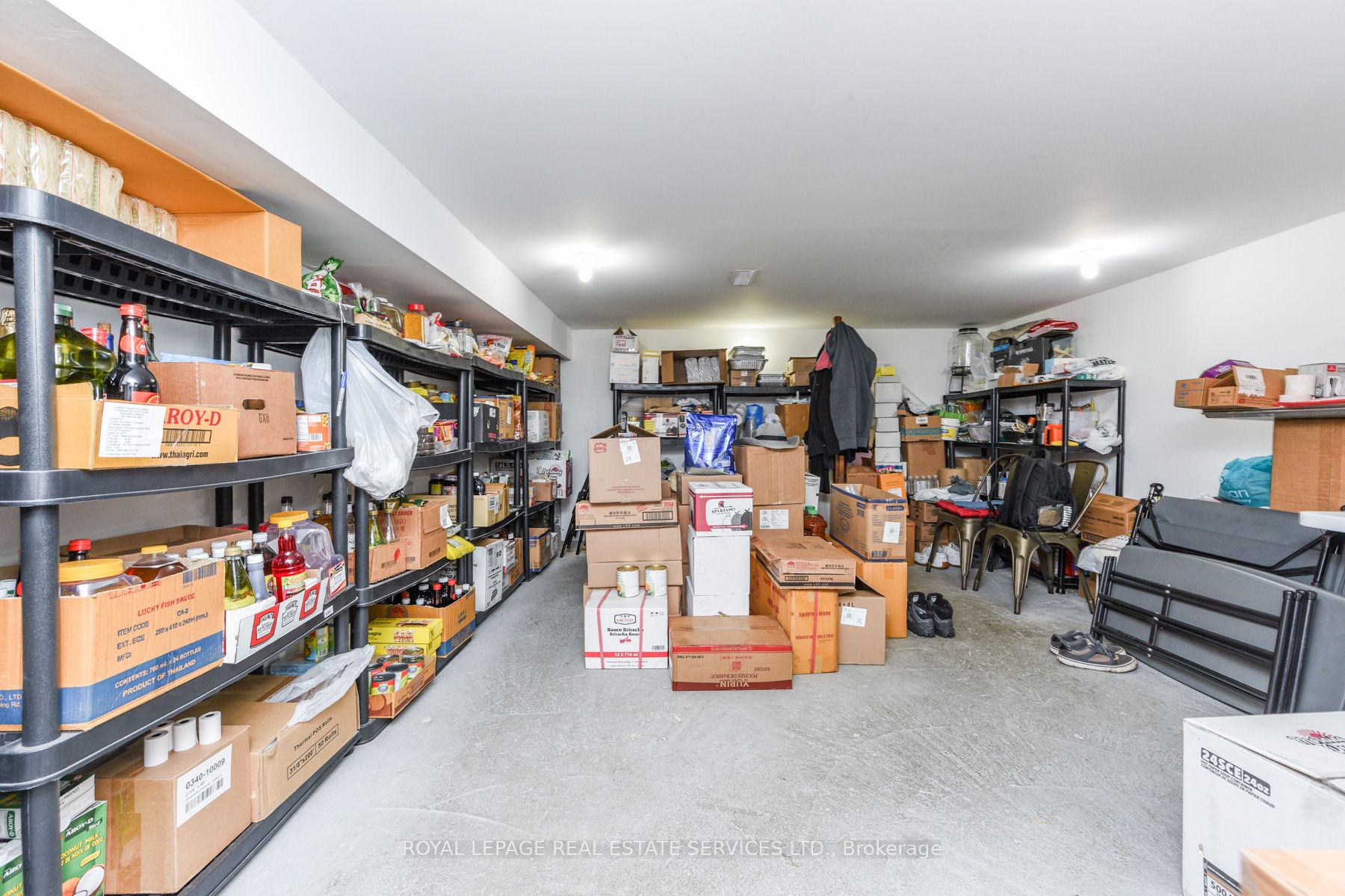 730 Lakeshore Road E Property Photo 23