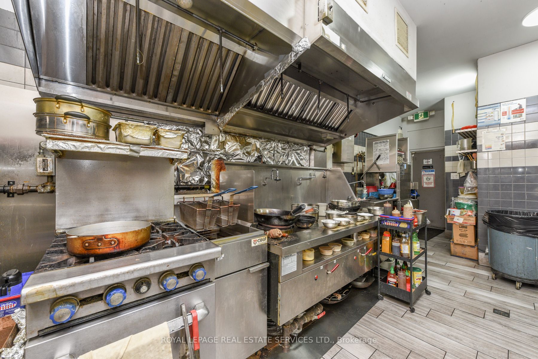 730 Lakeshore Road E Property Photo 26