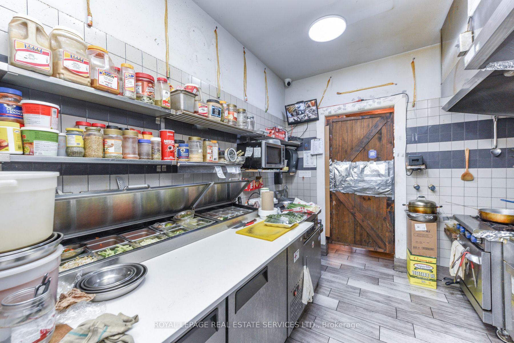 730 Lakeshore Road E Property Photo 27