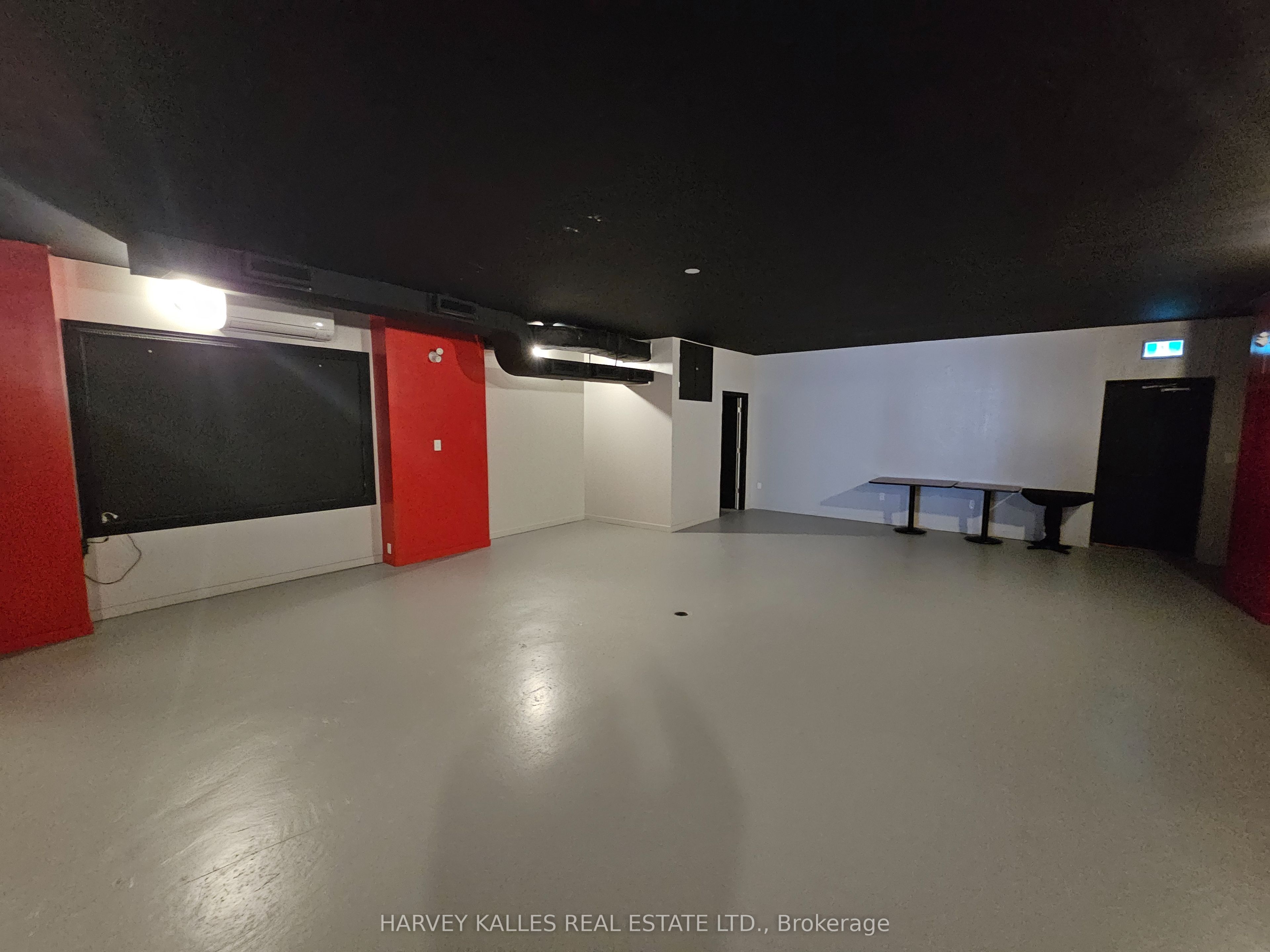 2058 Dufferin Street Ground Property Photo 6
