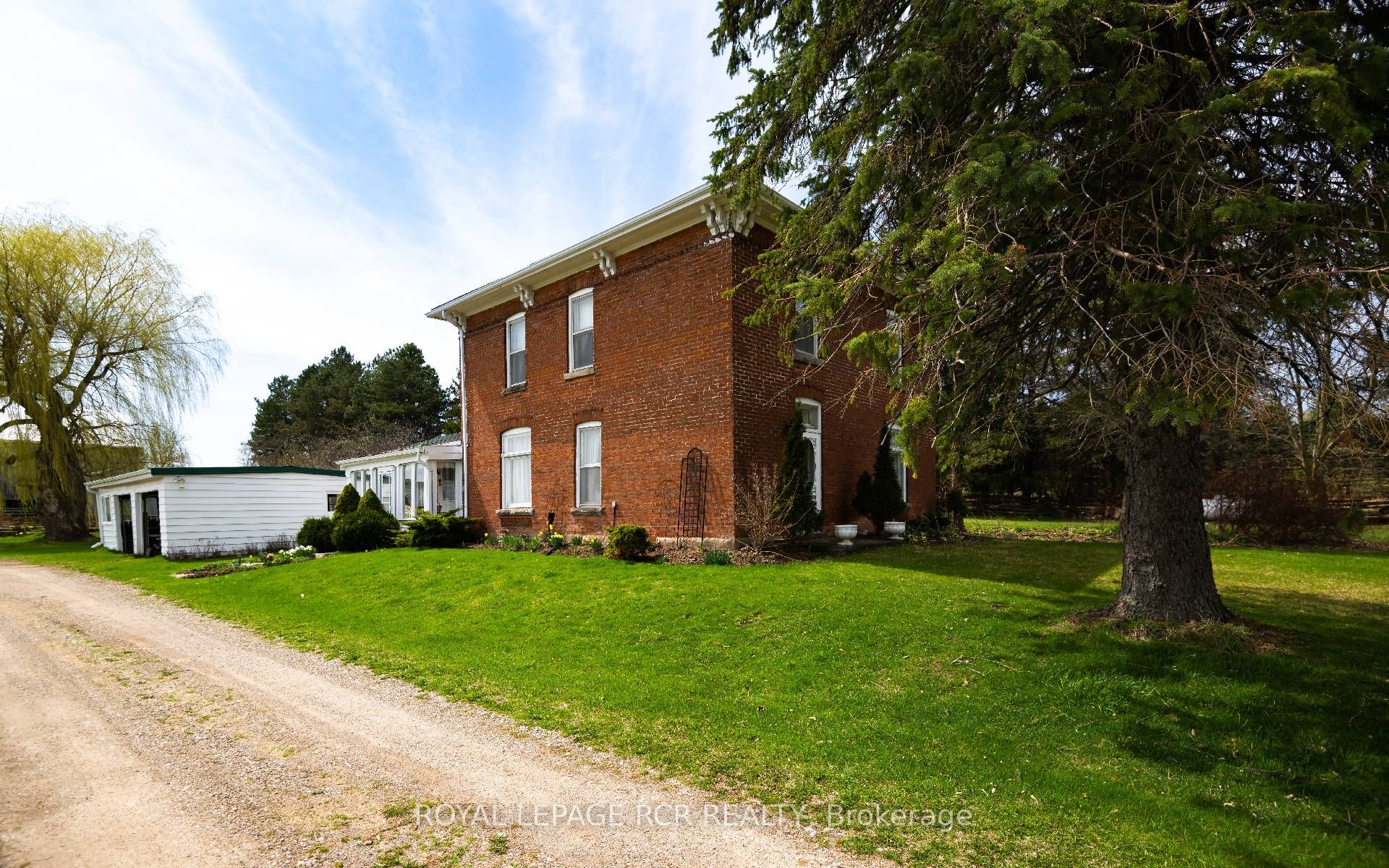 21120 Kennedy Road Property Photo 8