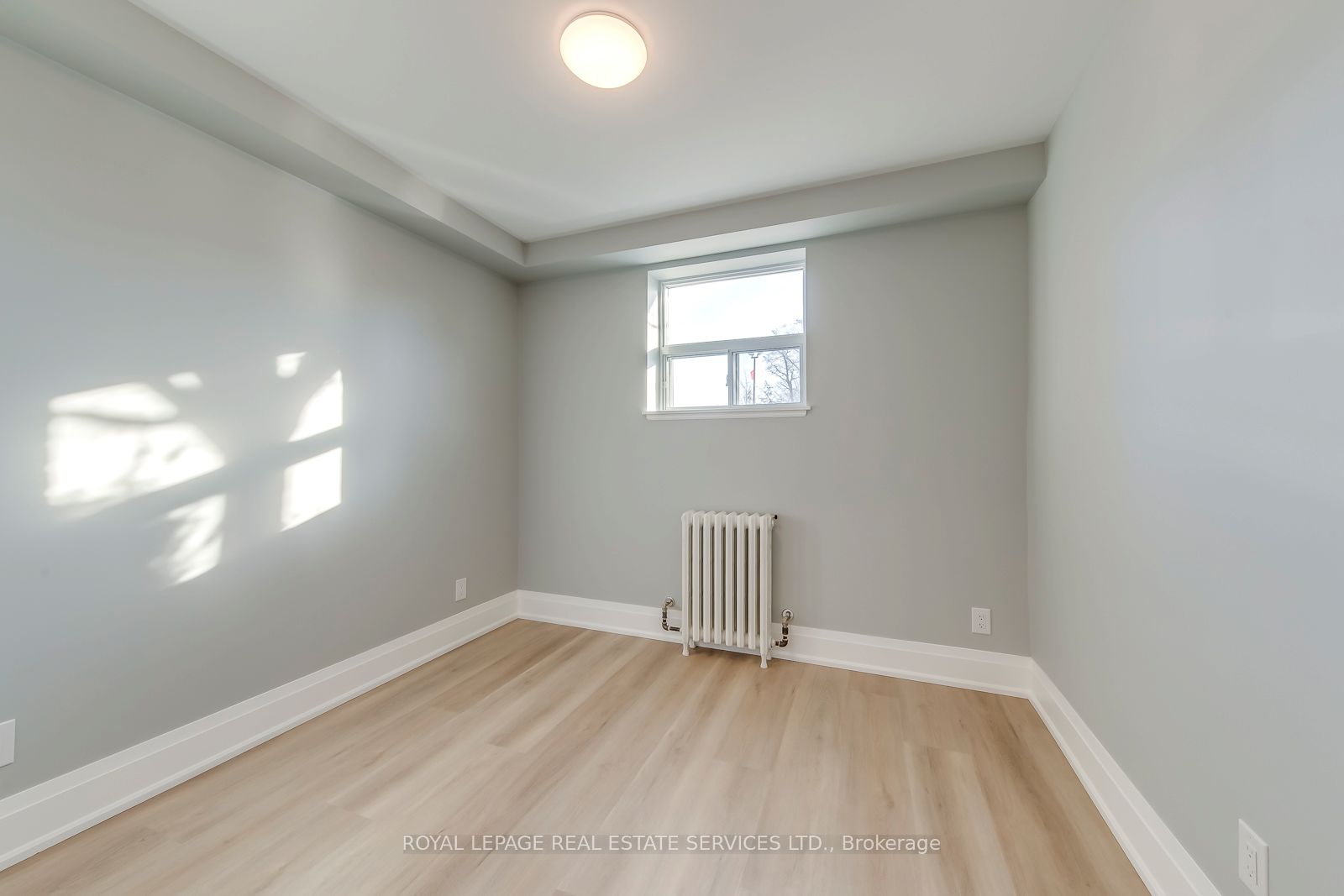 322 N Lakeshore Road W Property Photo 14