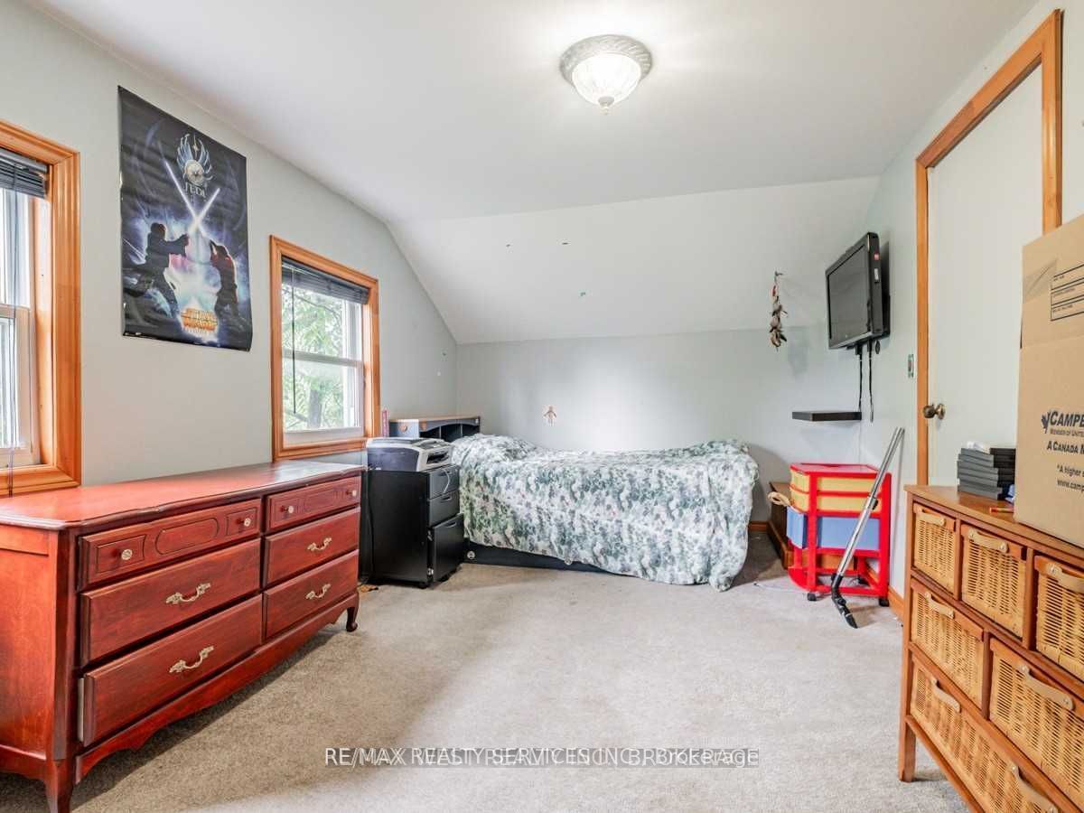 2901 Charleston Side Road Property Photo 13