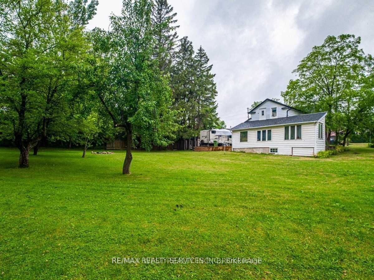 2901 Charleston Side Road Property Photo 15