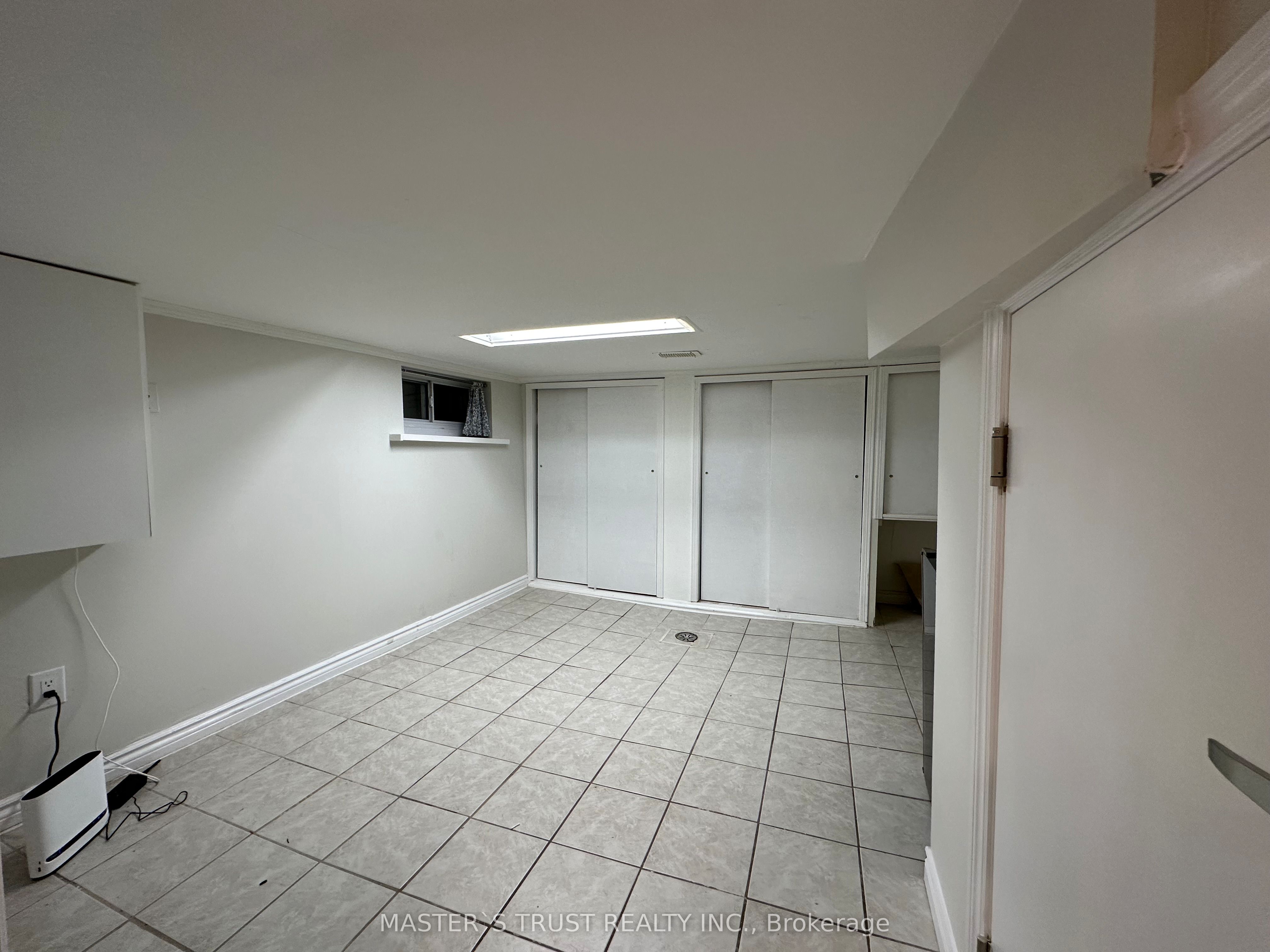 151 Dynevor Road Lower Property Photo 3