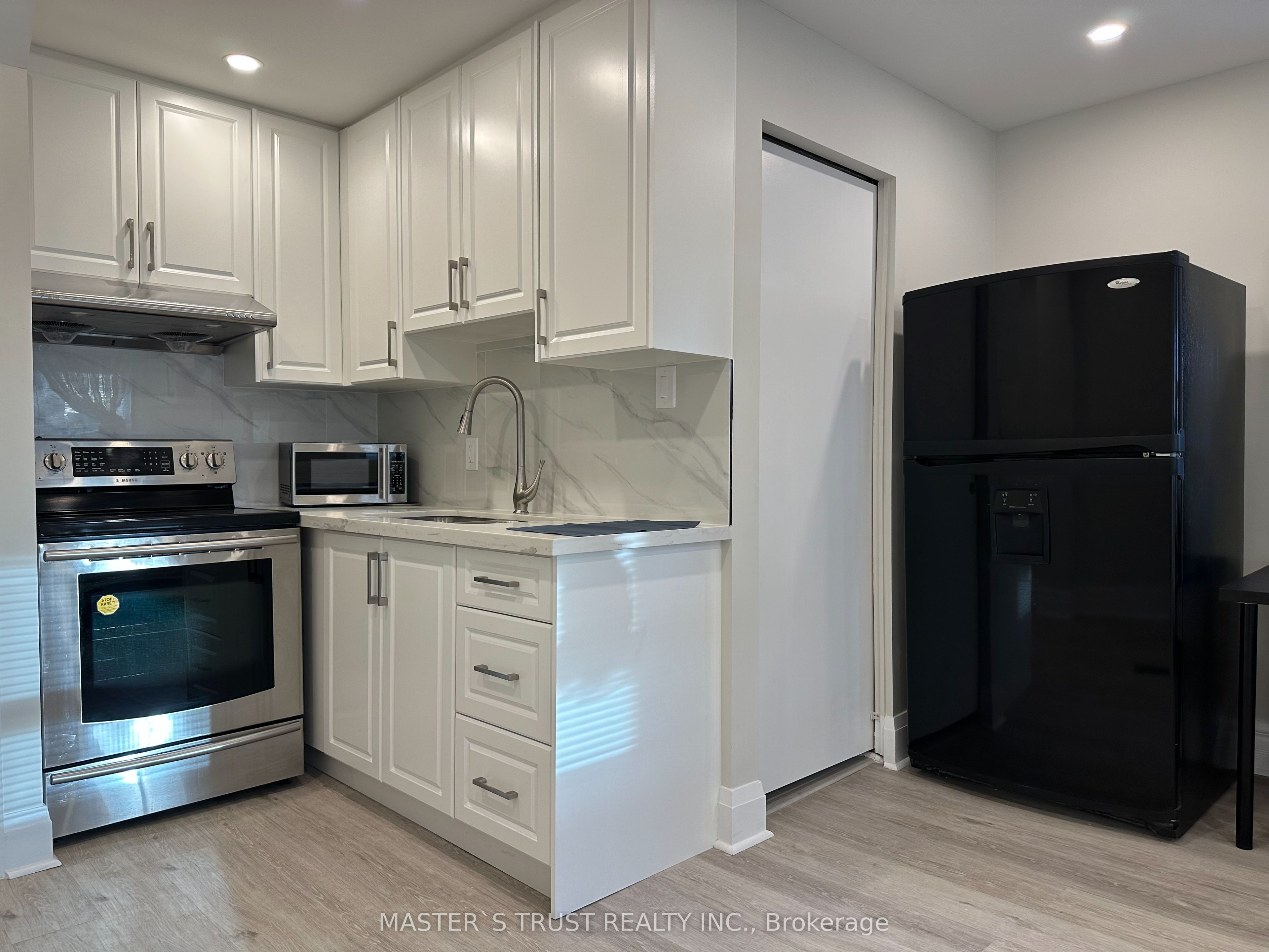 151 Dynevor Road Main Property Photo 3