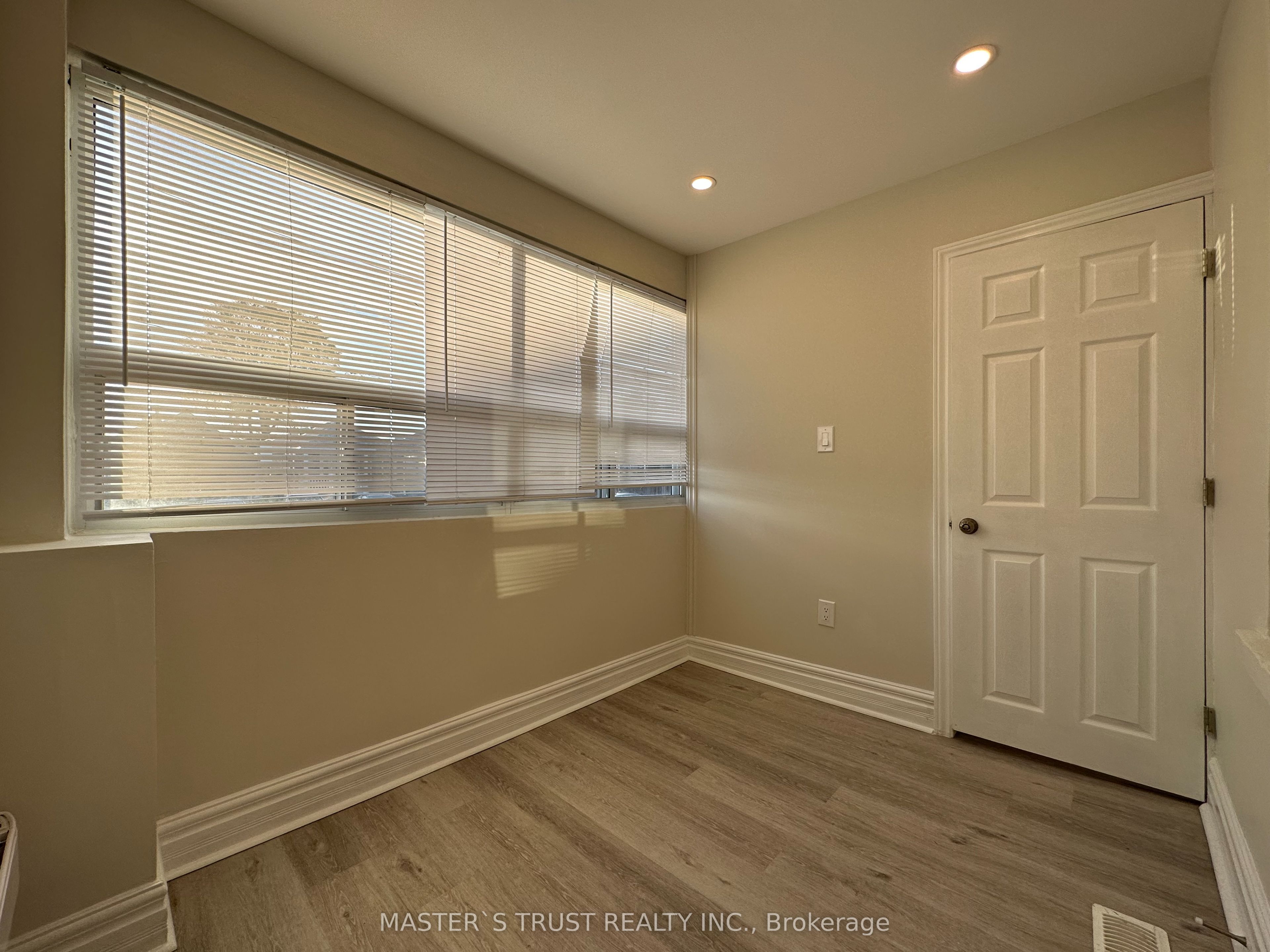 151 Dynevor Road Main Property Photo 7