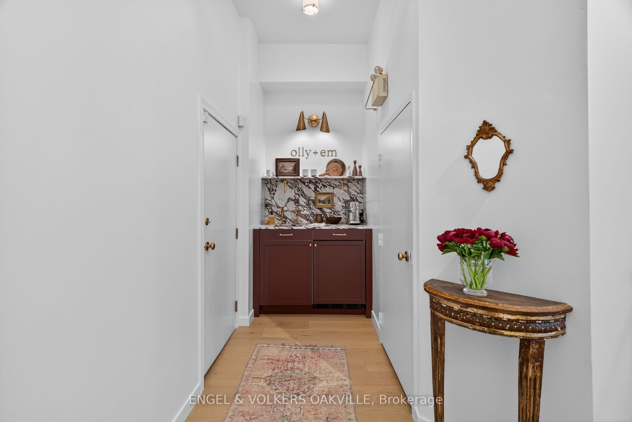 145 Lakeshore Road E 200 Property Photo 23
