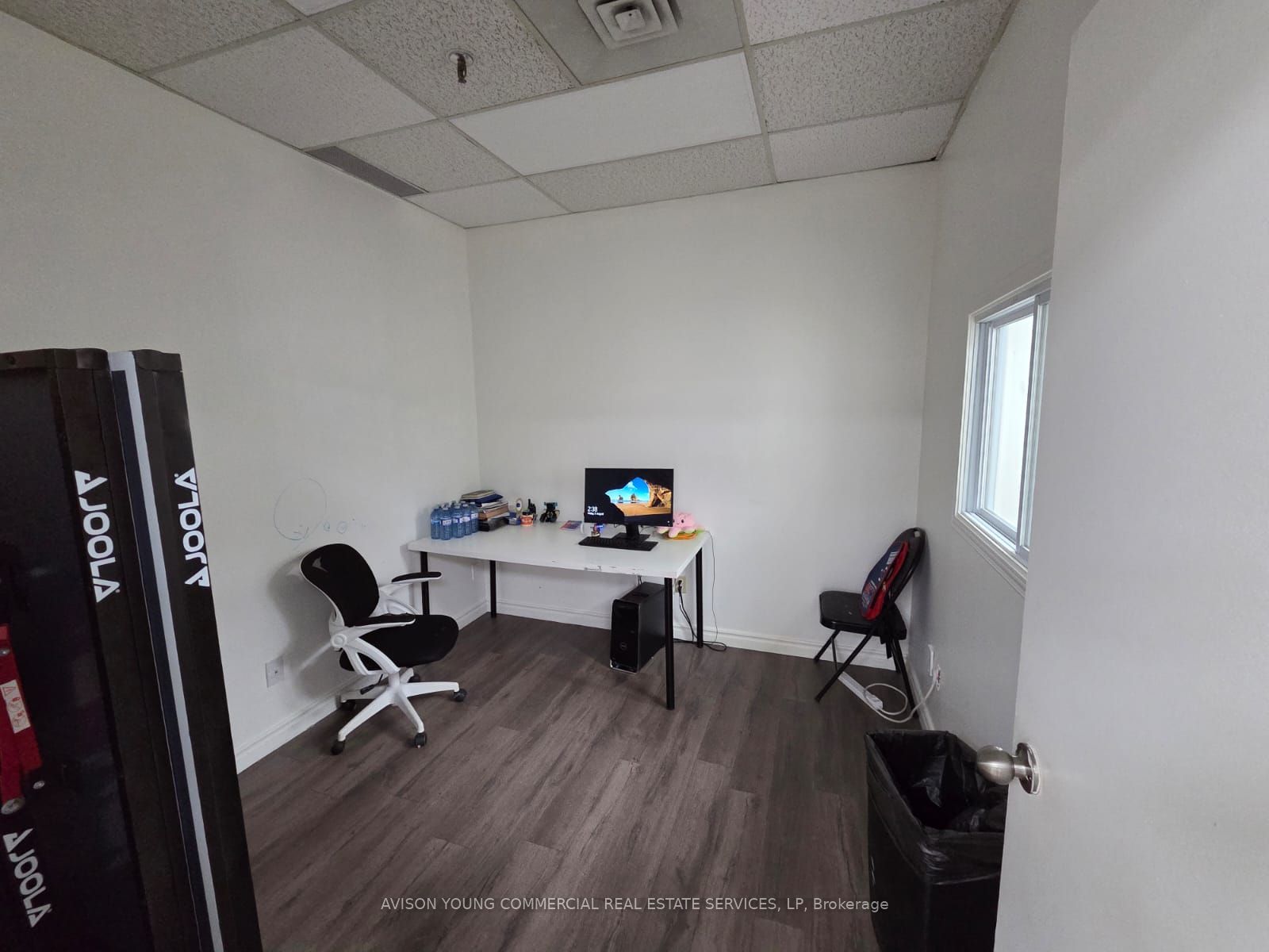 215 Traders Boulevard E 18 Property Photo 6