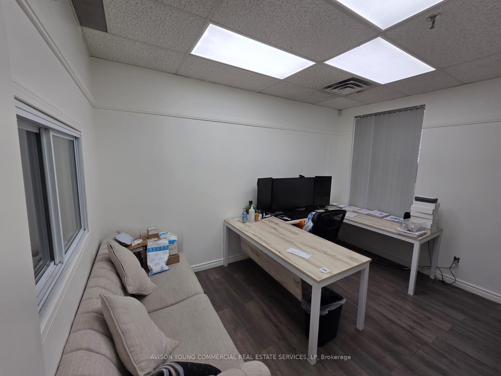 215 Traders Boulevard E 18 Property Photo 7
