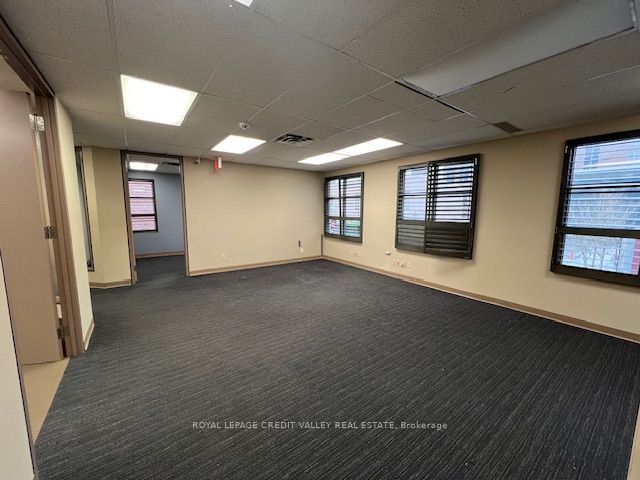 32 Queen Street W 203 Property Photo 14