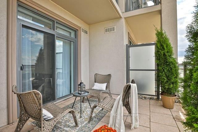 2490 Old Bronte Road 318 Property Photo 8