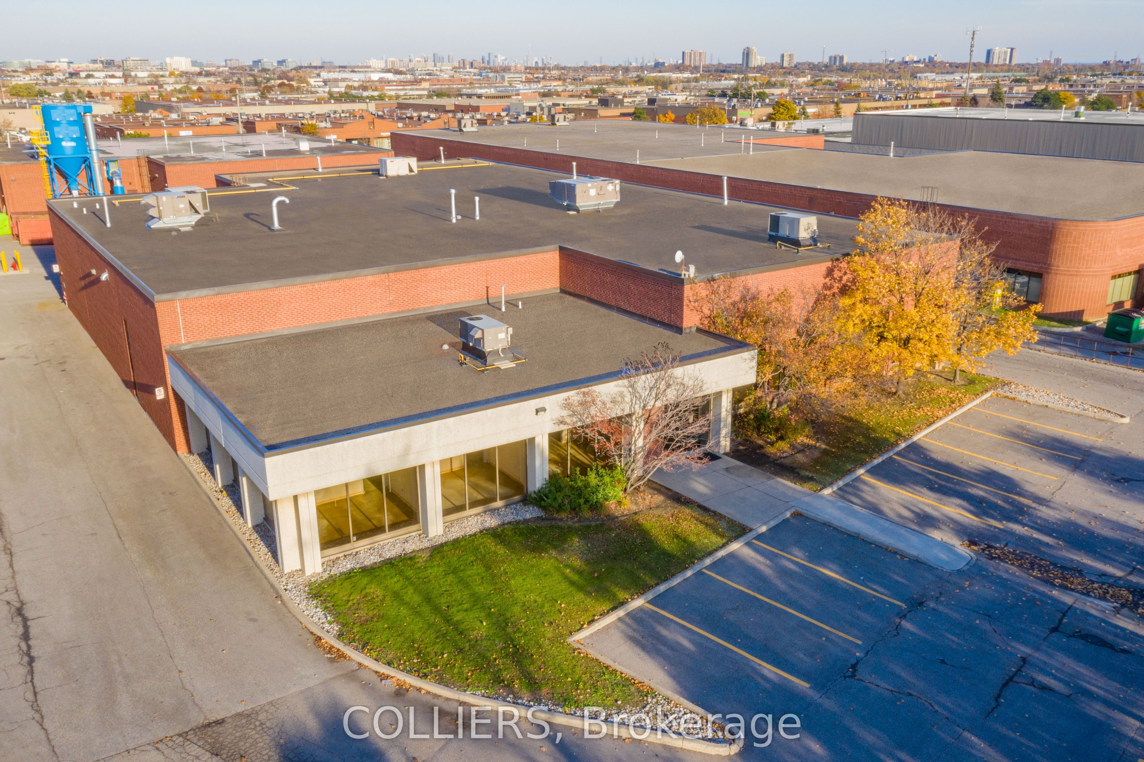 5380 Timberlea Boulevard Property Photo 2