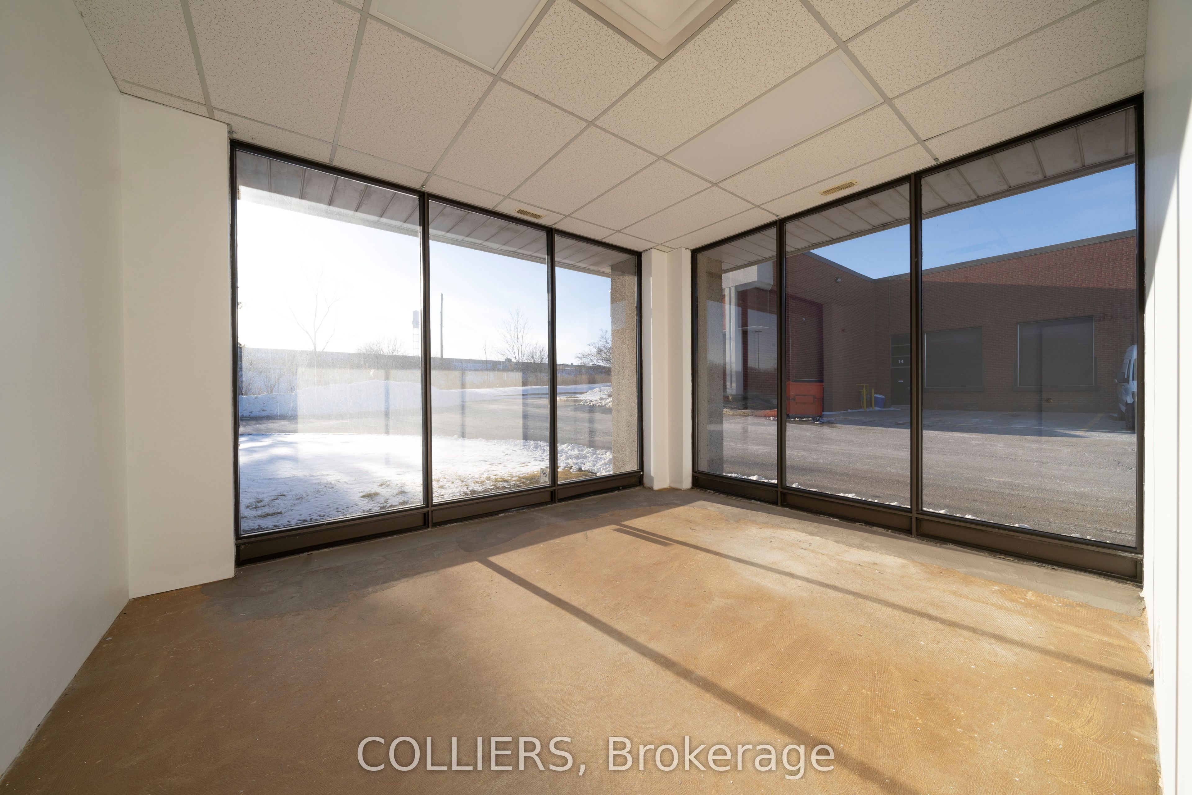 5380 Timberlea Boulevard Property Photo 6